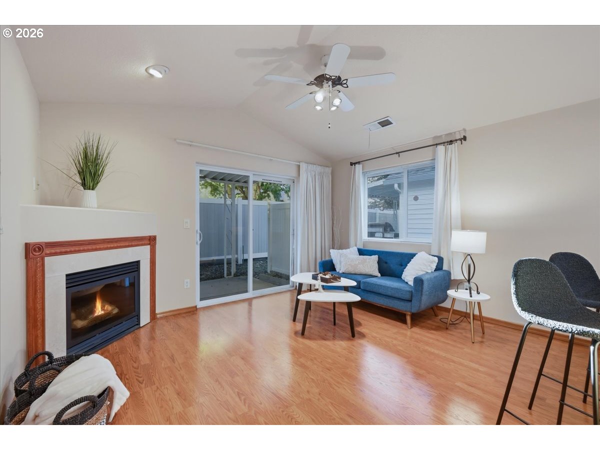 Photo #15: 145373443 Listing: Photo #15