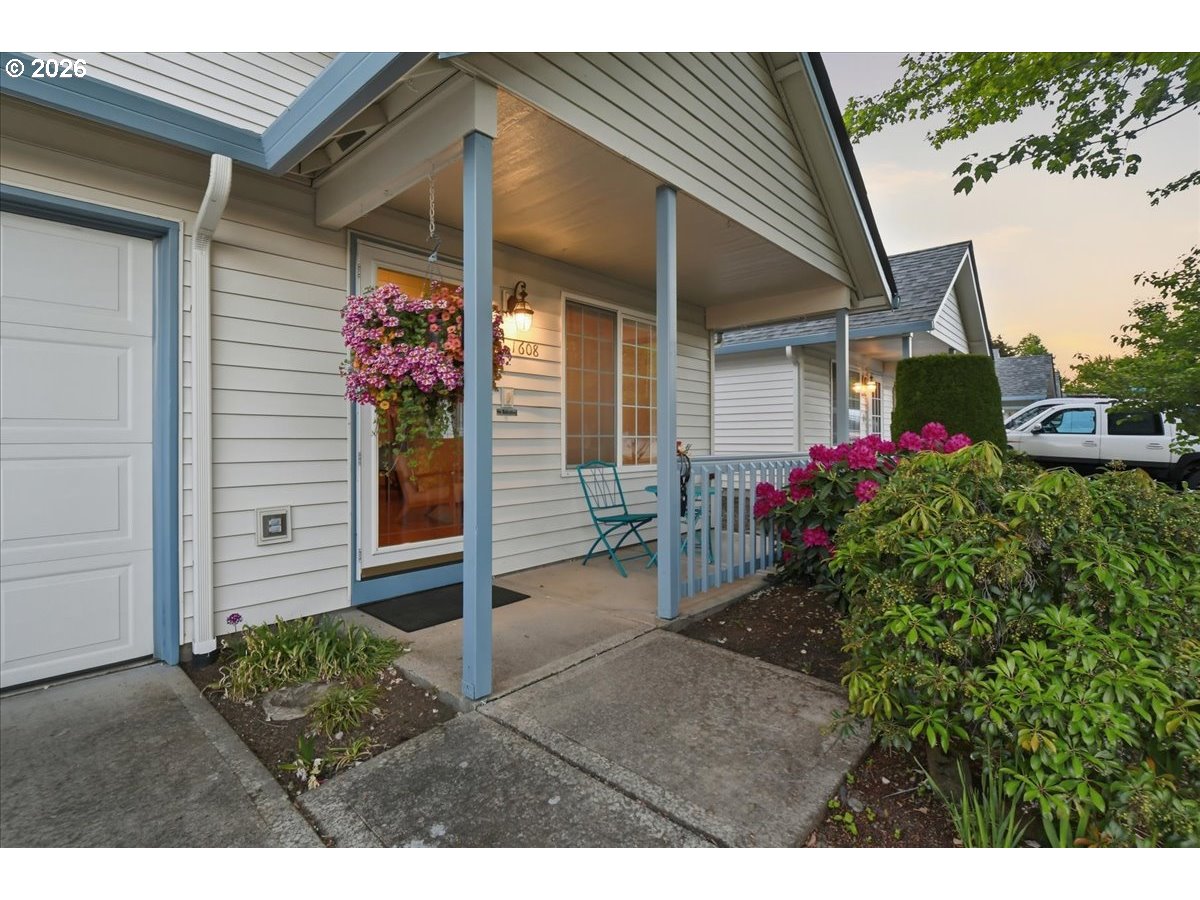 Photo #4: 145373443 Listing: Photo #4