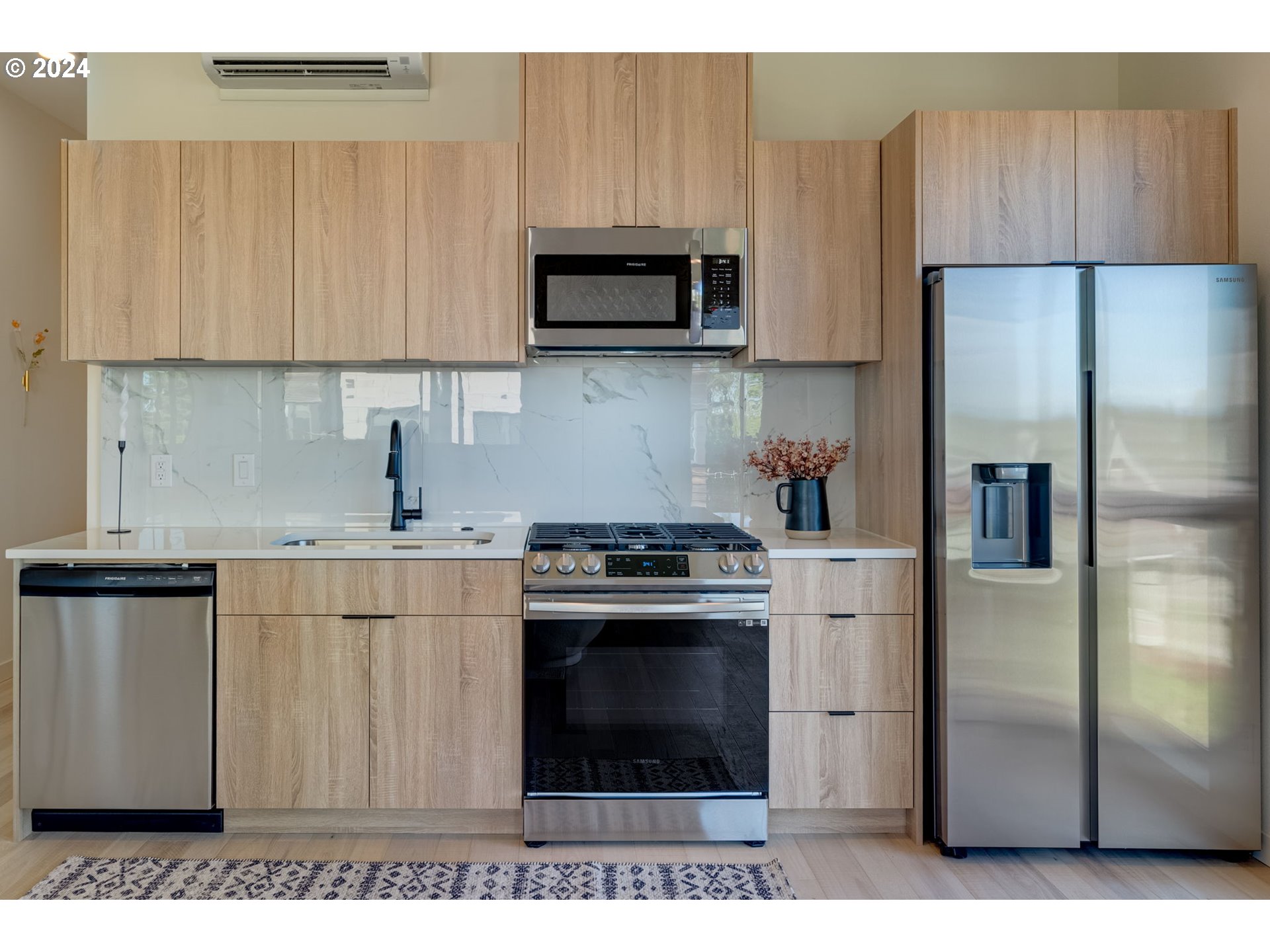 Photo #11: 145388243 Listing: Photo #11