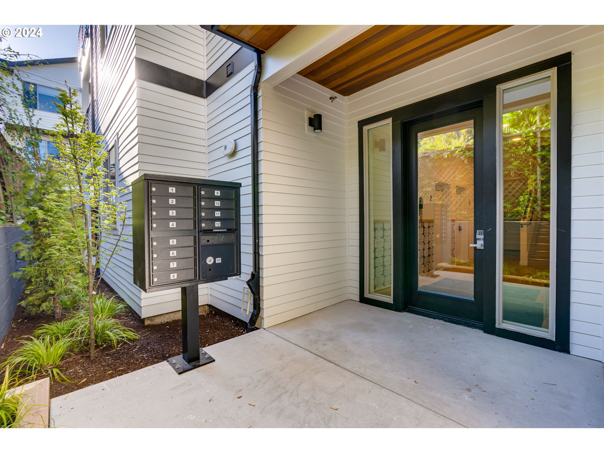 Photo #18: 145388243 Listing: Photo #18