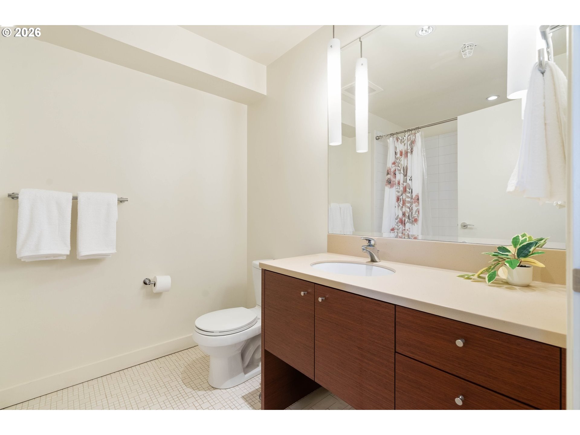 Photo #15: 146488955 Listing: Photo #15