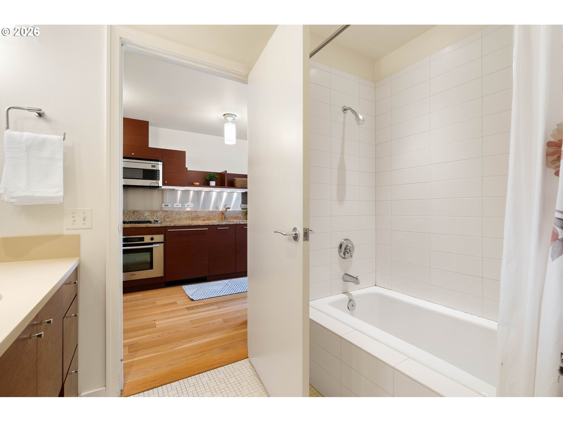 Photo #16: 146488955 Listing: Photo #16