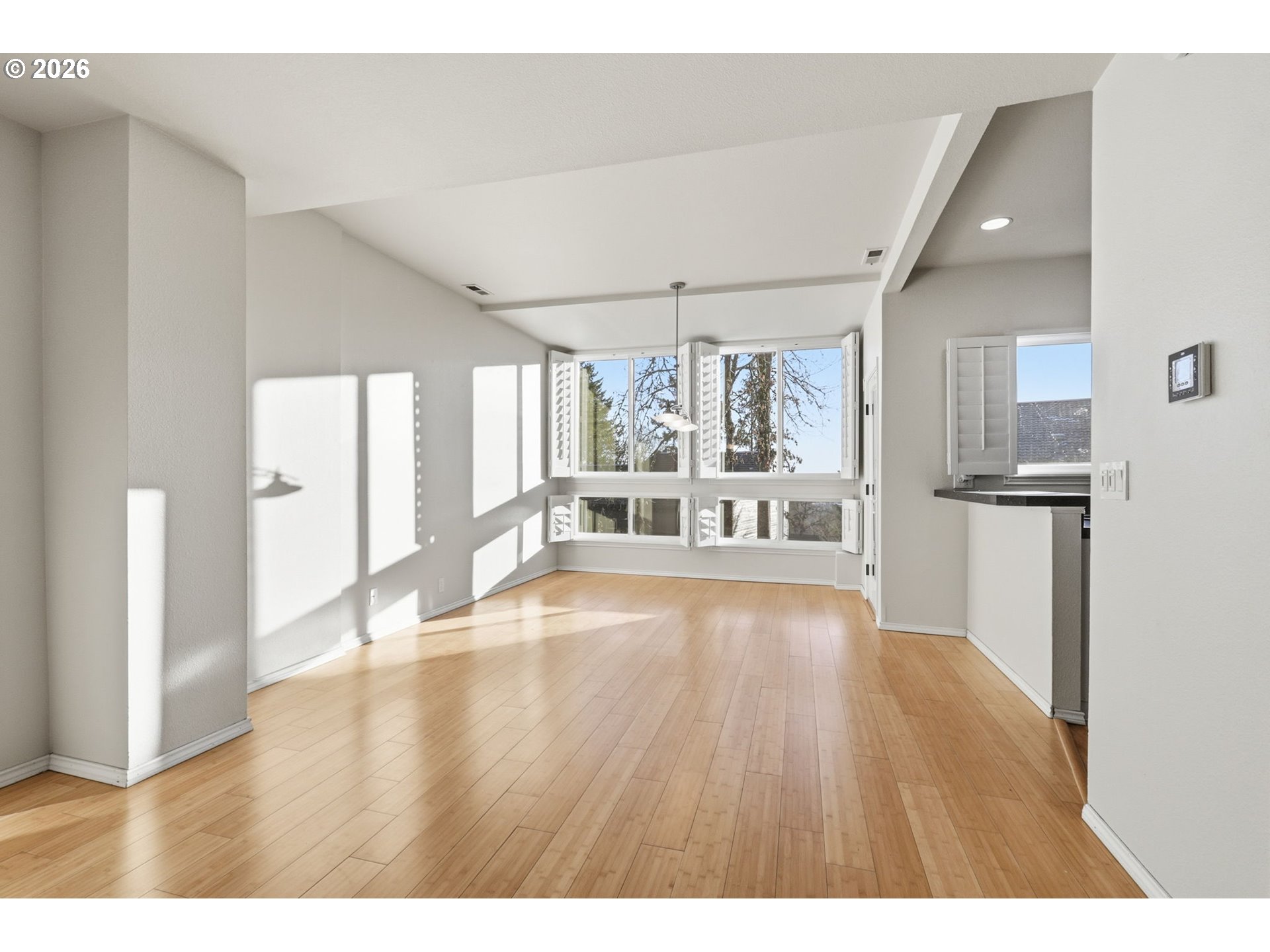 Photo #5: 146718341 Listing: Photo #5