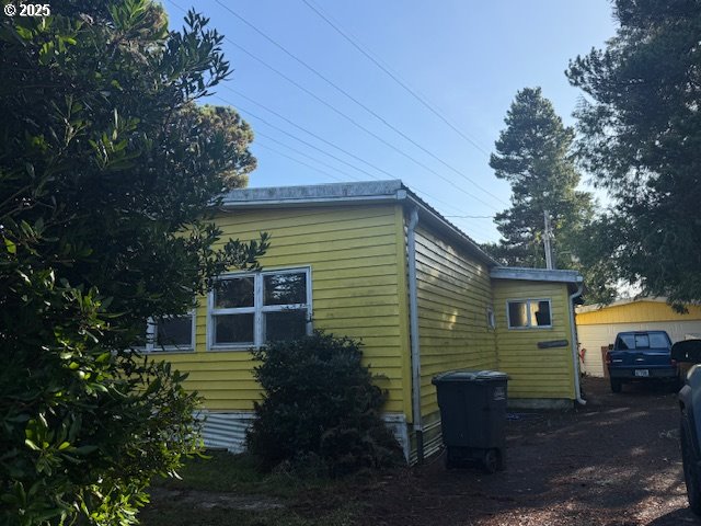 1120 S CRESTLINE DR, Waldport, OR, 97394