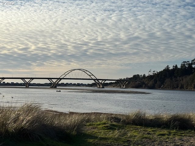 1120 S CRESTLINE DR, Waldport, OR, 97394