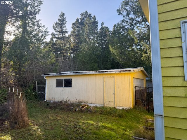 1120 S CRESTLINE DR, Waldport, OR, 97394