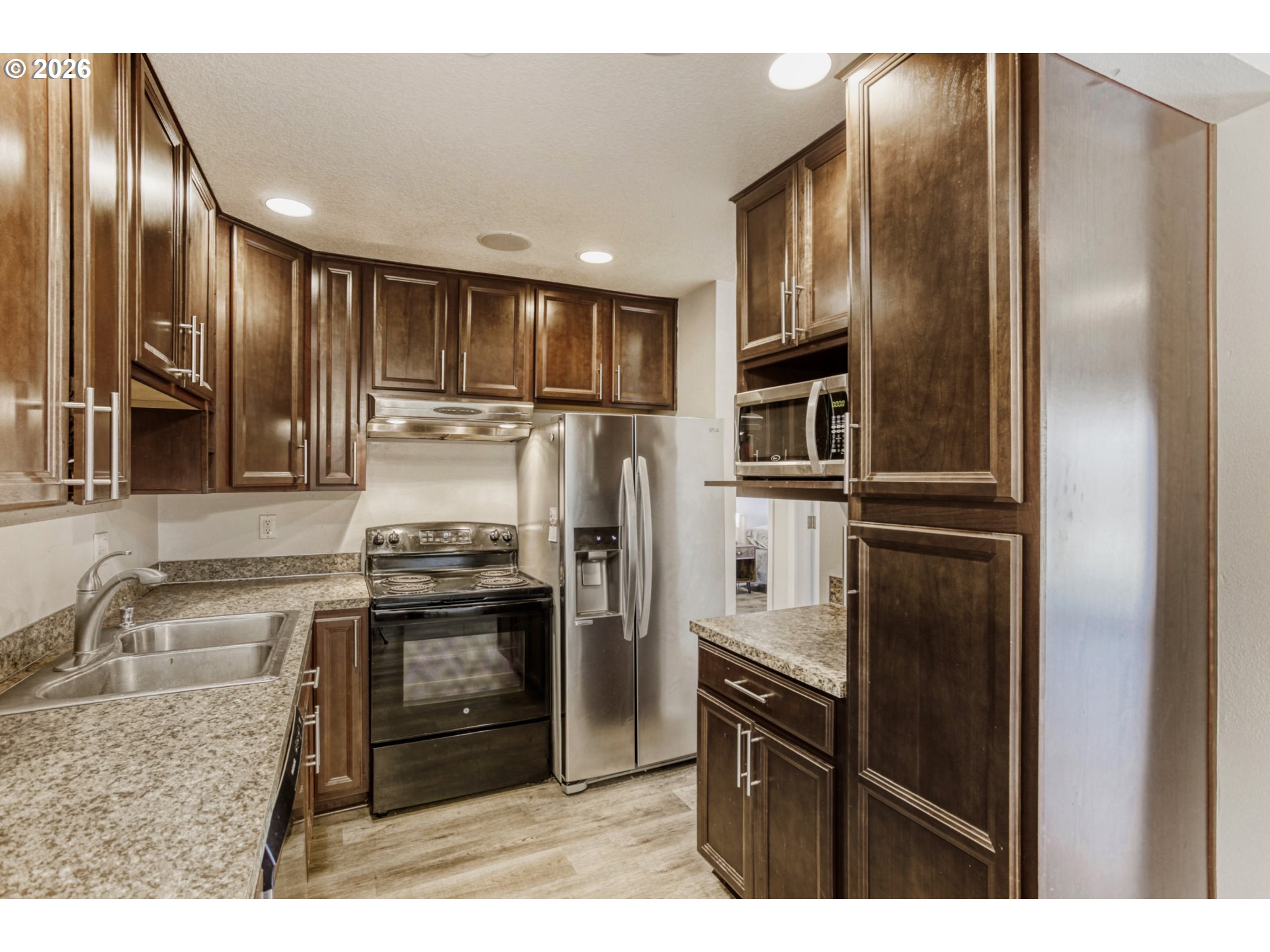 11046 SW GREENBURG RD UNIT 128, Portland, OR, 97223