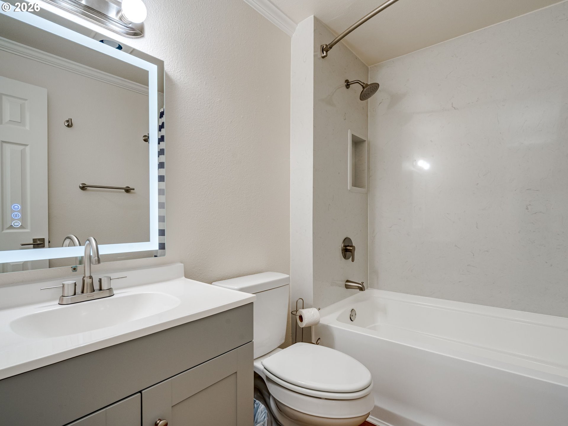 Photo #16: 148075447 Listing: Photo #16