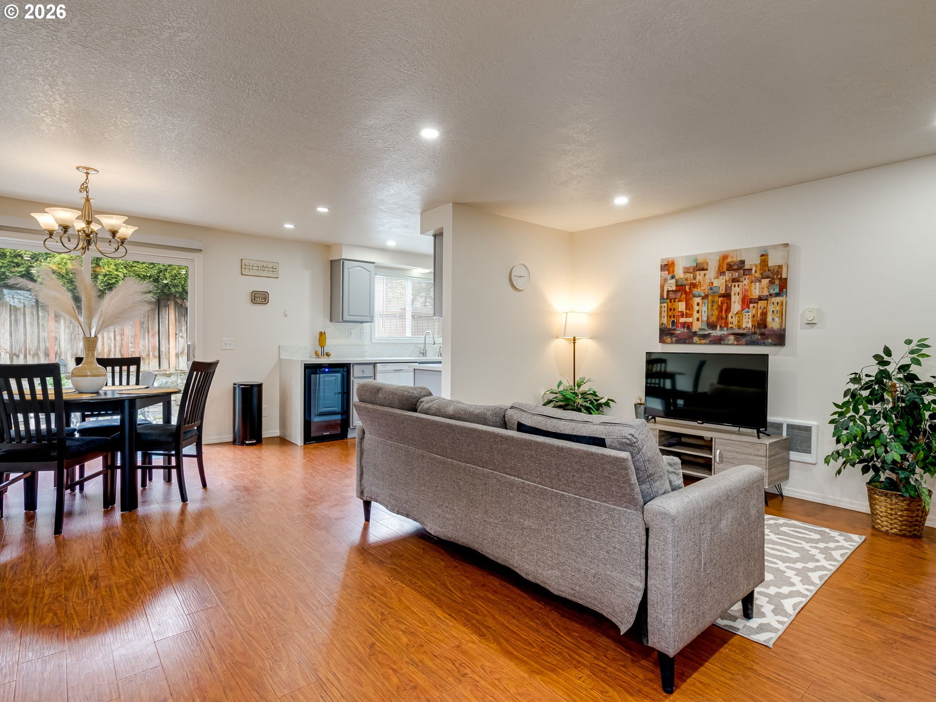 Photo #4: 148075447 Listing: Photo #4