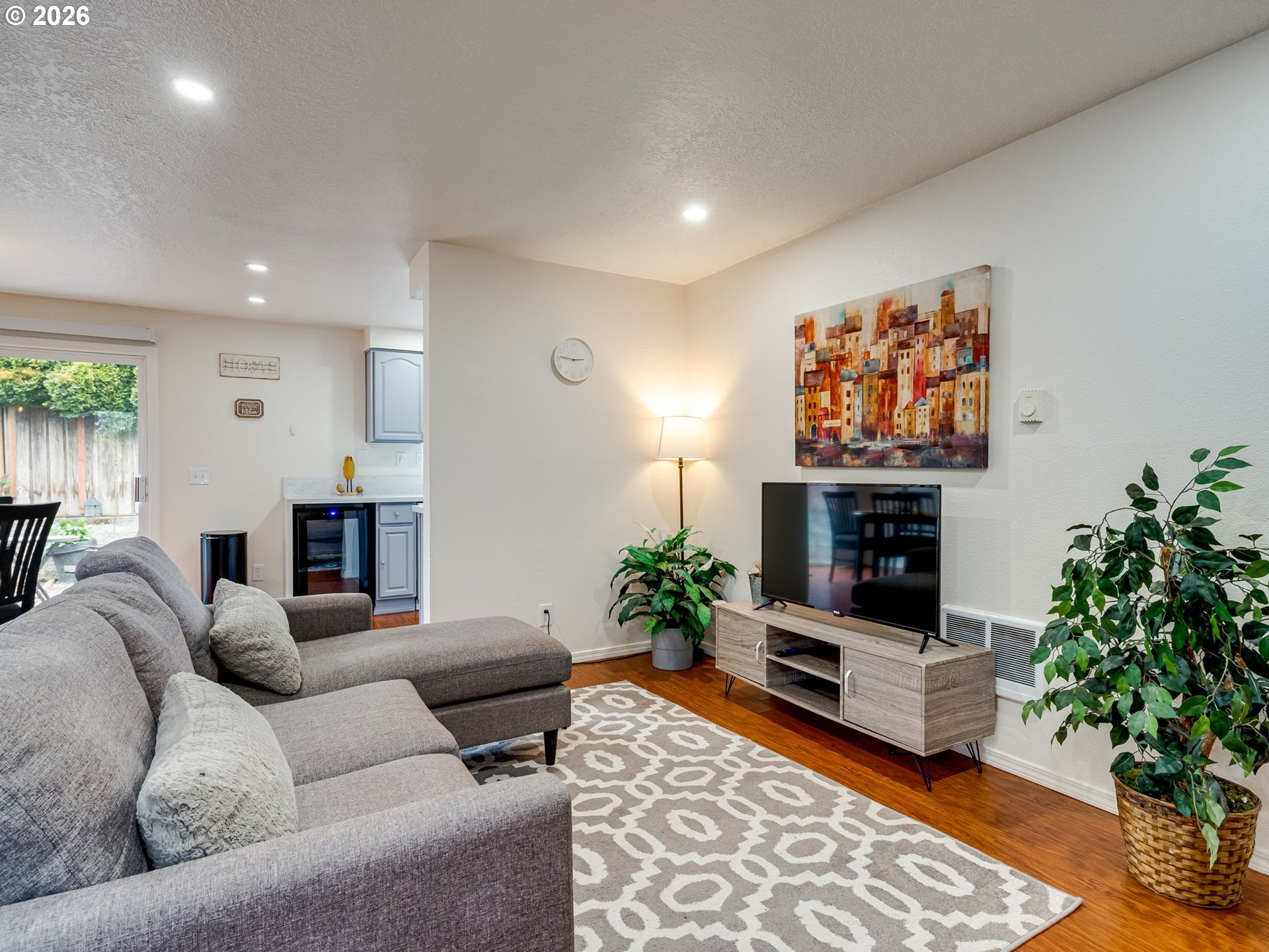 Photo #5: 148075447 Listing: Photo #5