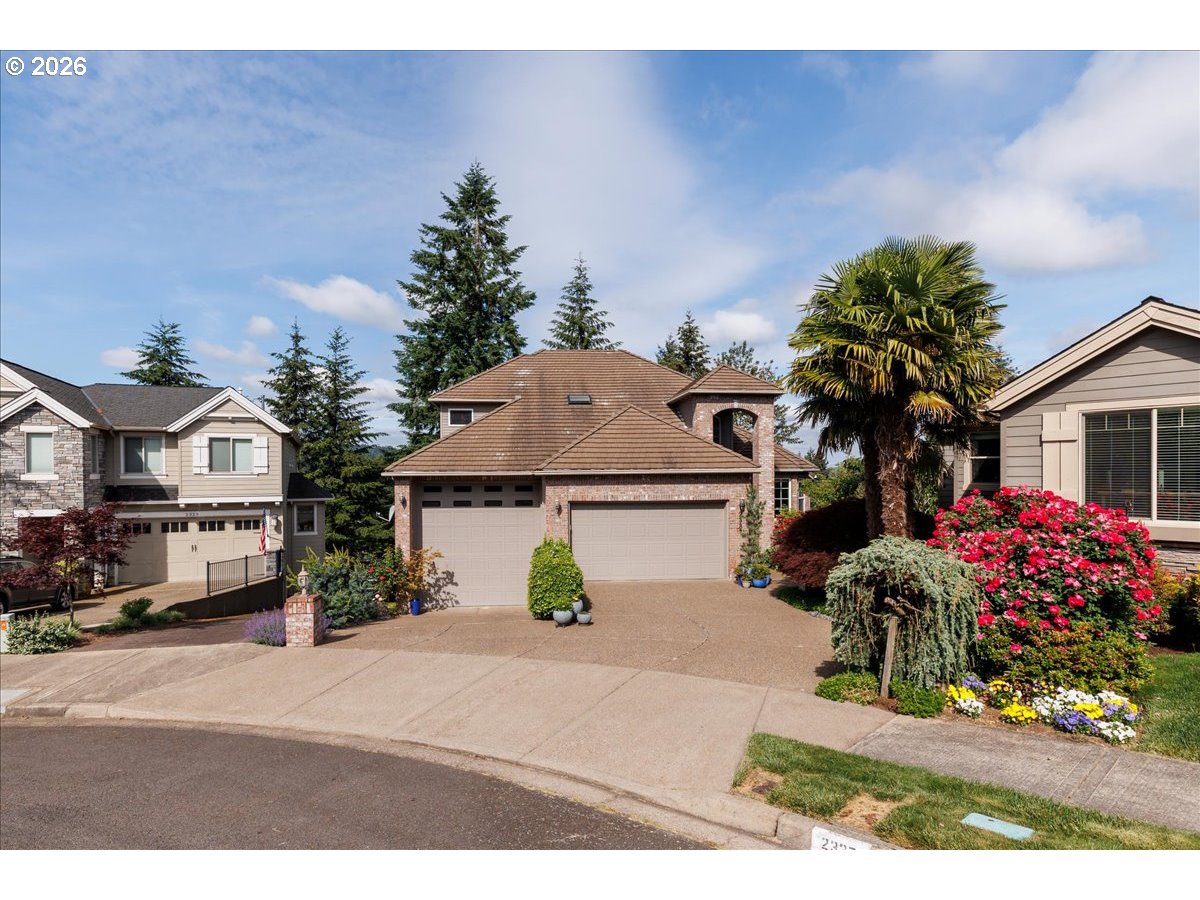 Exclusive Listings Photo