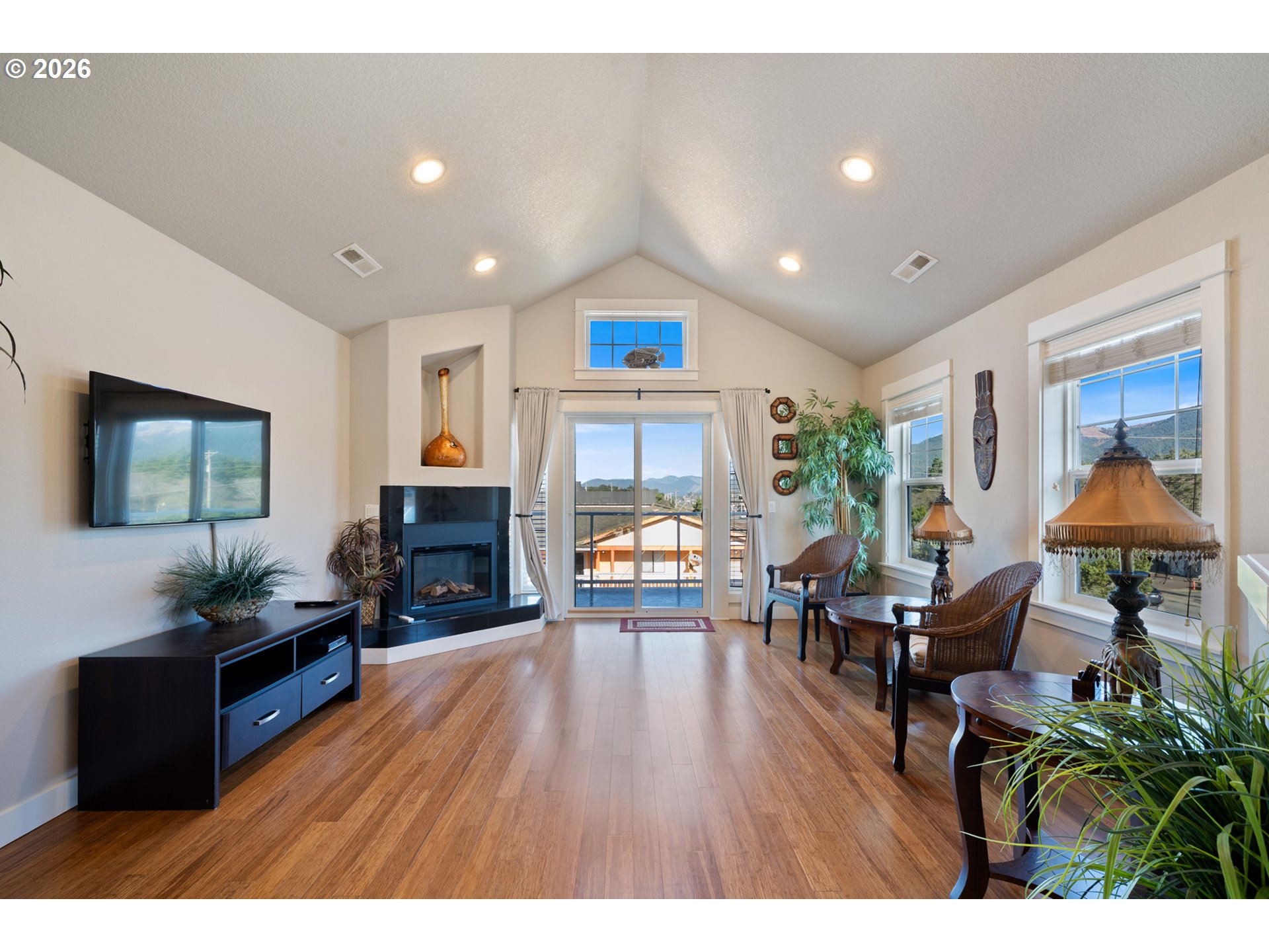 108 N 3RD AVE, Rockaway Beach, OR, 97136