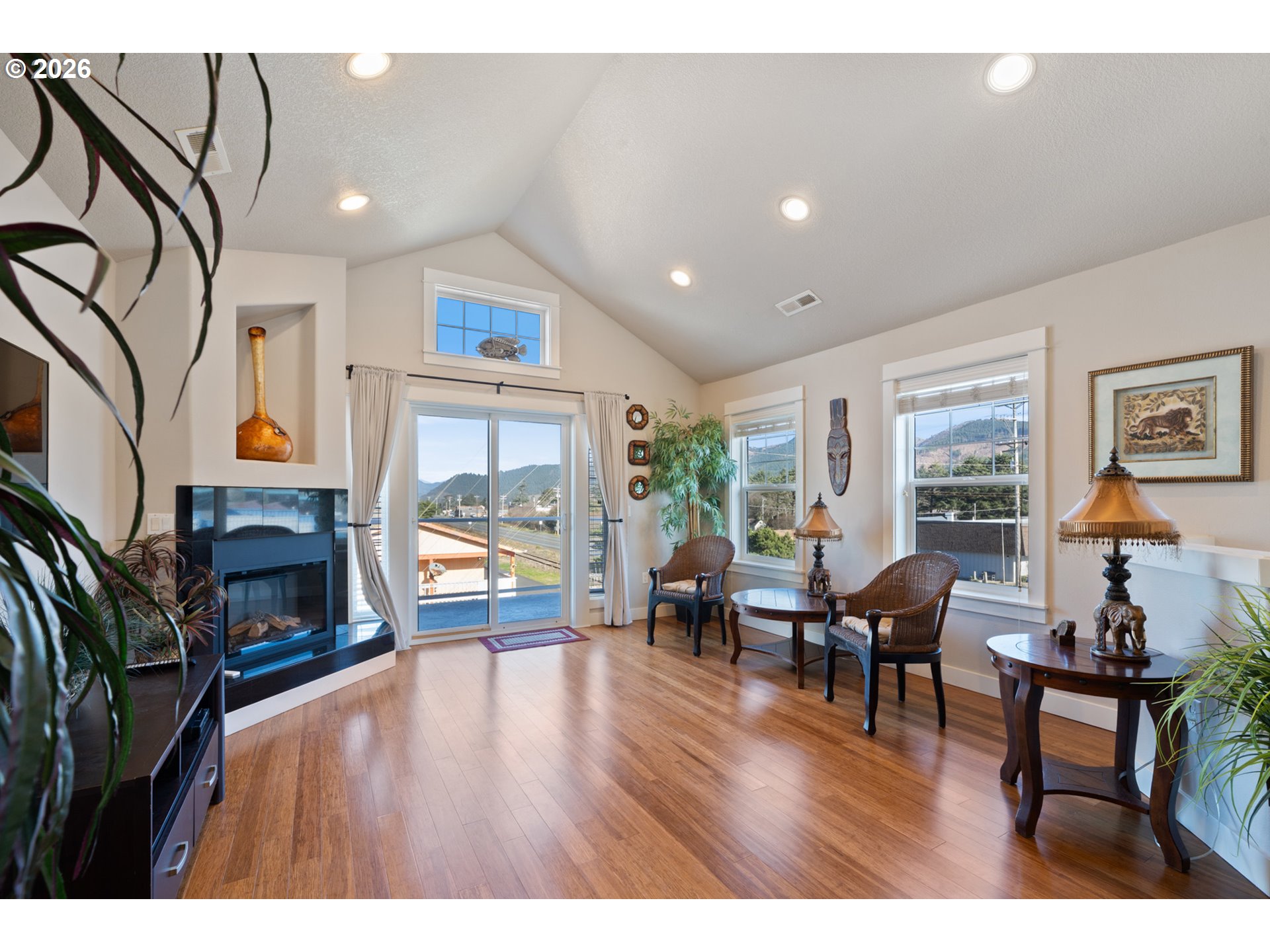 108 N 3RD AVE, Rockaway Beach, OR, 97136