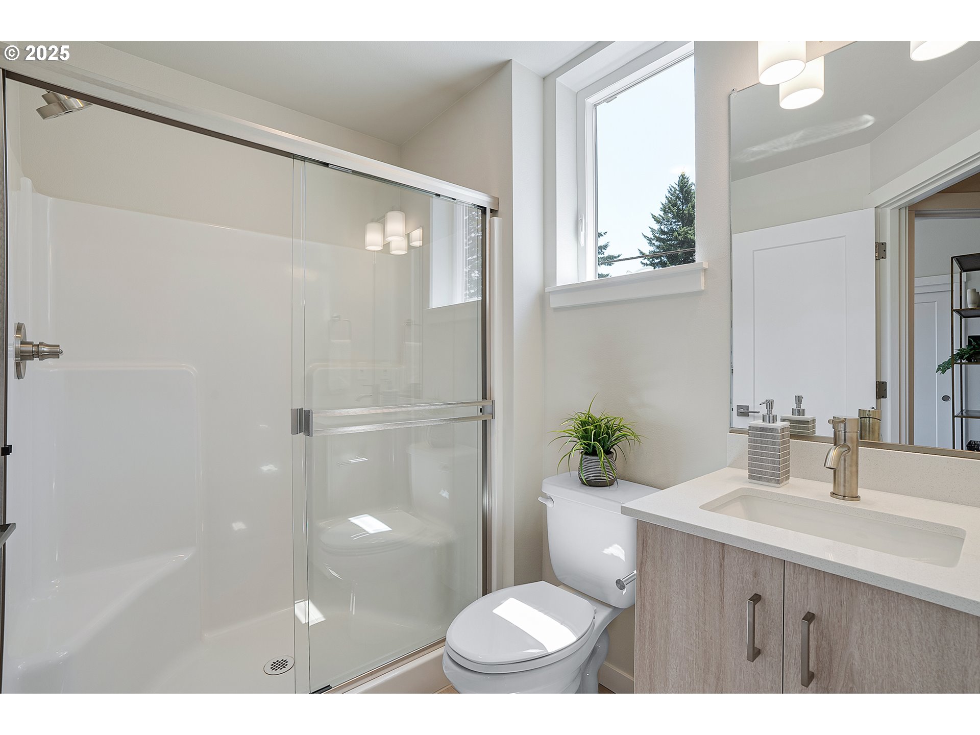 Photo #9: 148403167 Listing: Photo #9