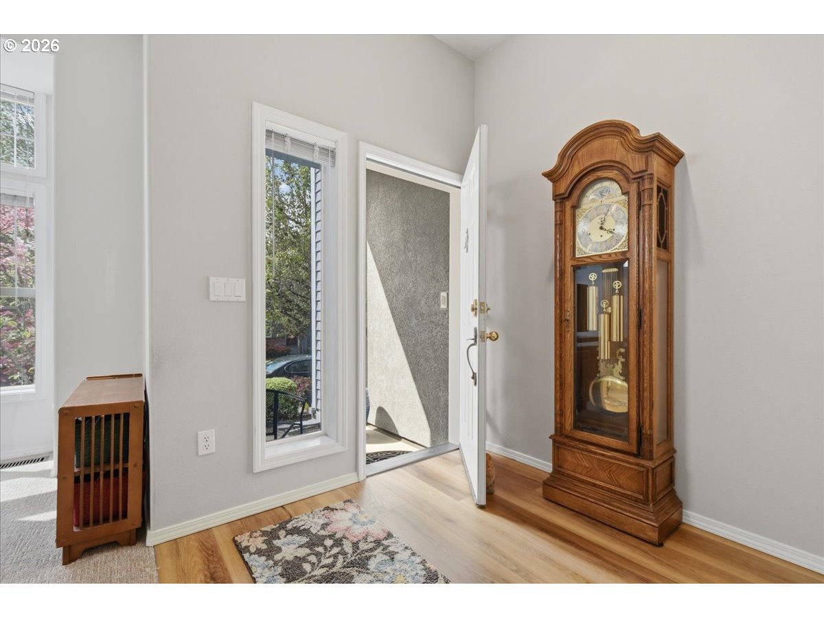 425 NE ROTH ST, Portland, OR, 97211