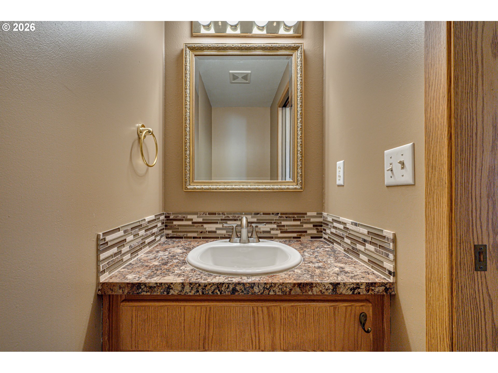 Photo #6: 148594486 Listing: Photo #6