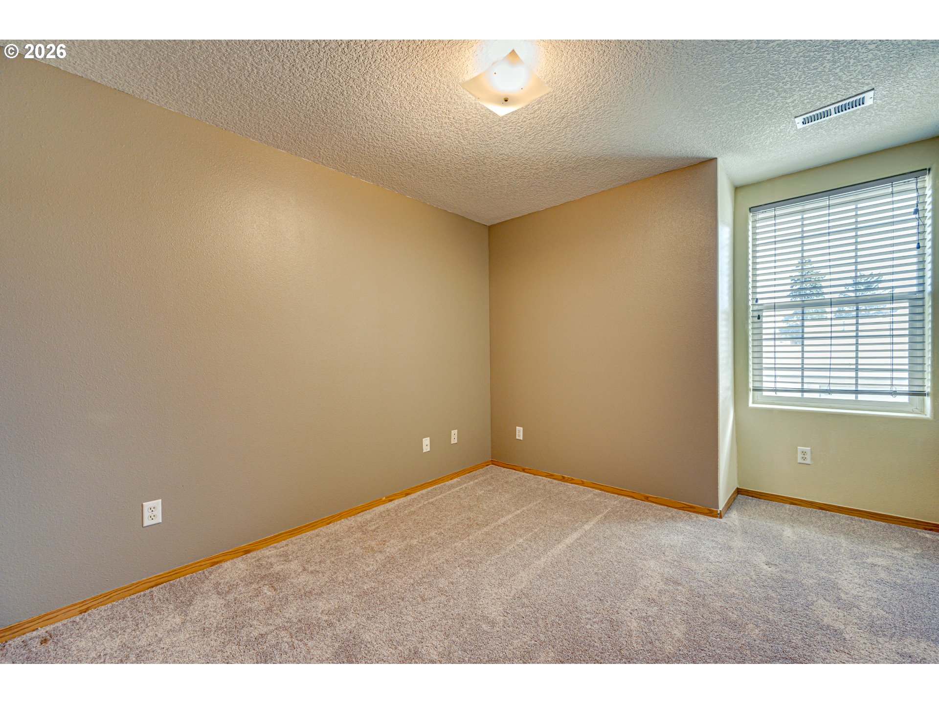 Photo #9: 148594486 Listing: Photo #9