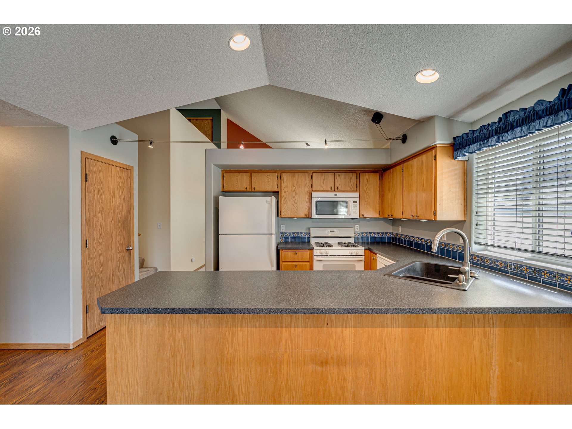 Photo #18: 148594486 Listing: Photo #18