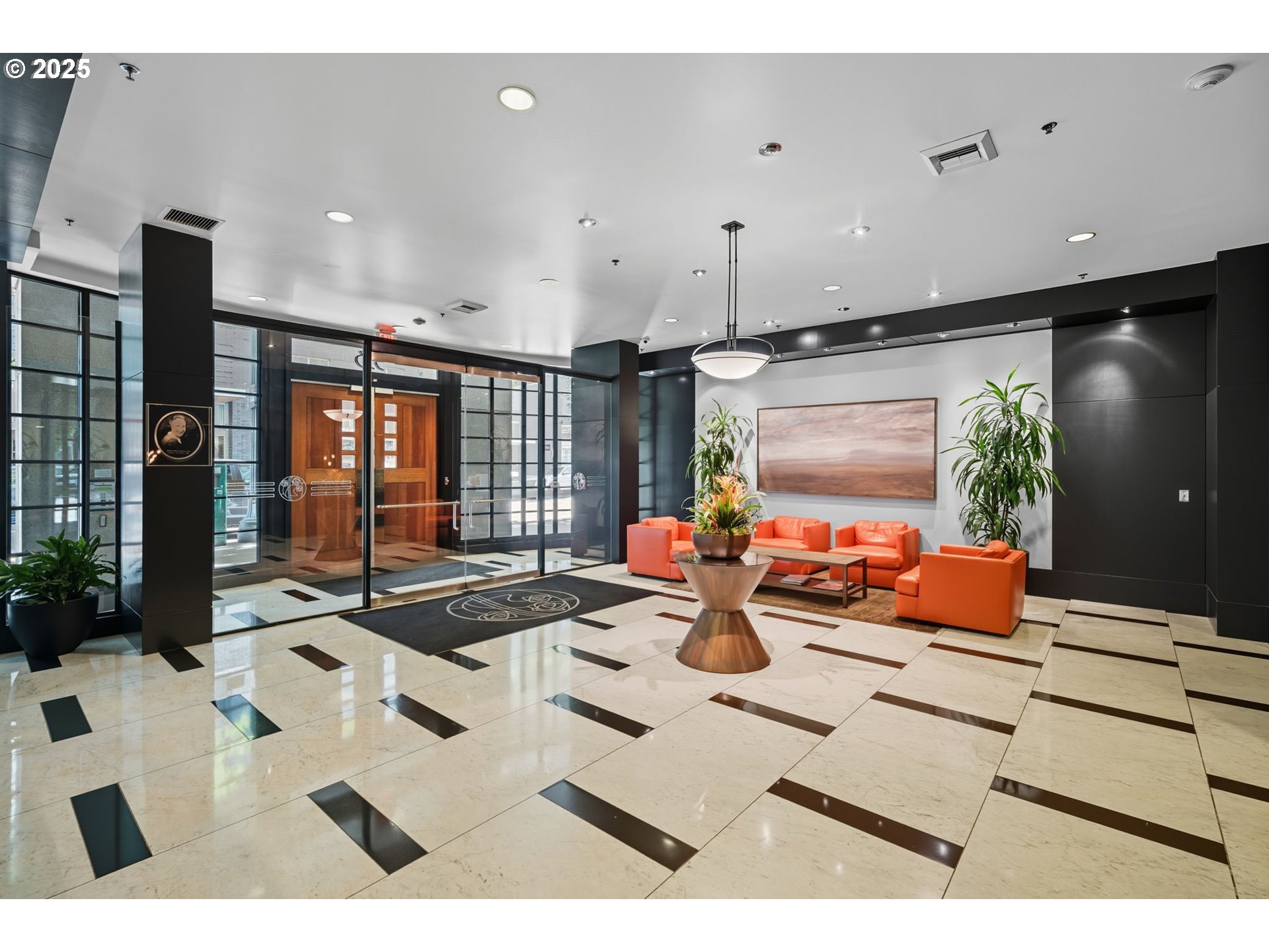 Photo #2: 148626958 Listing 