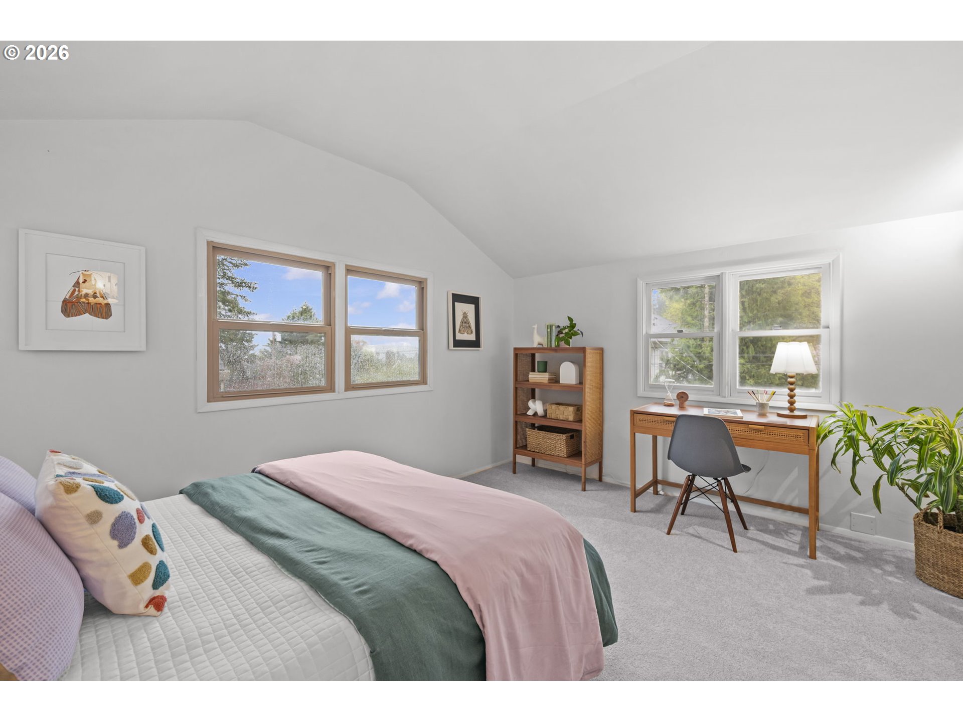 734 SE 69TH AVE, Portland, OR, 97215