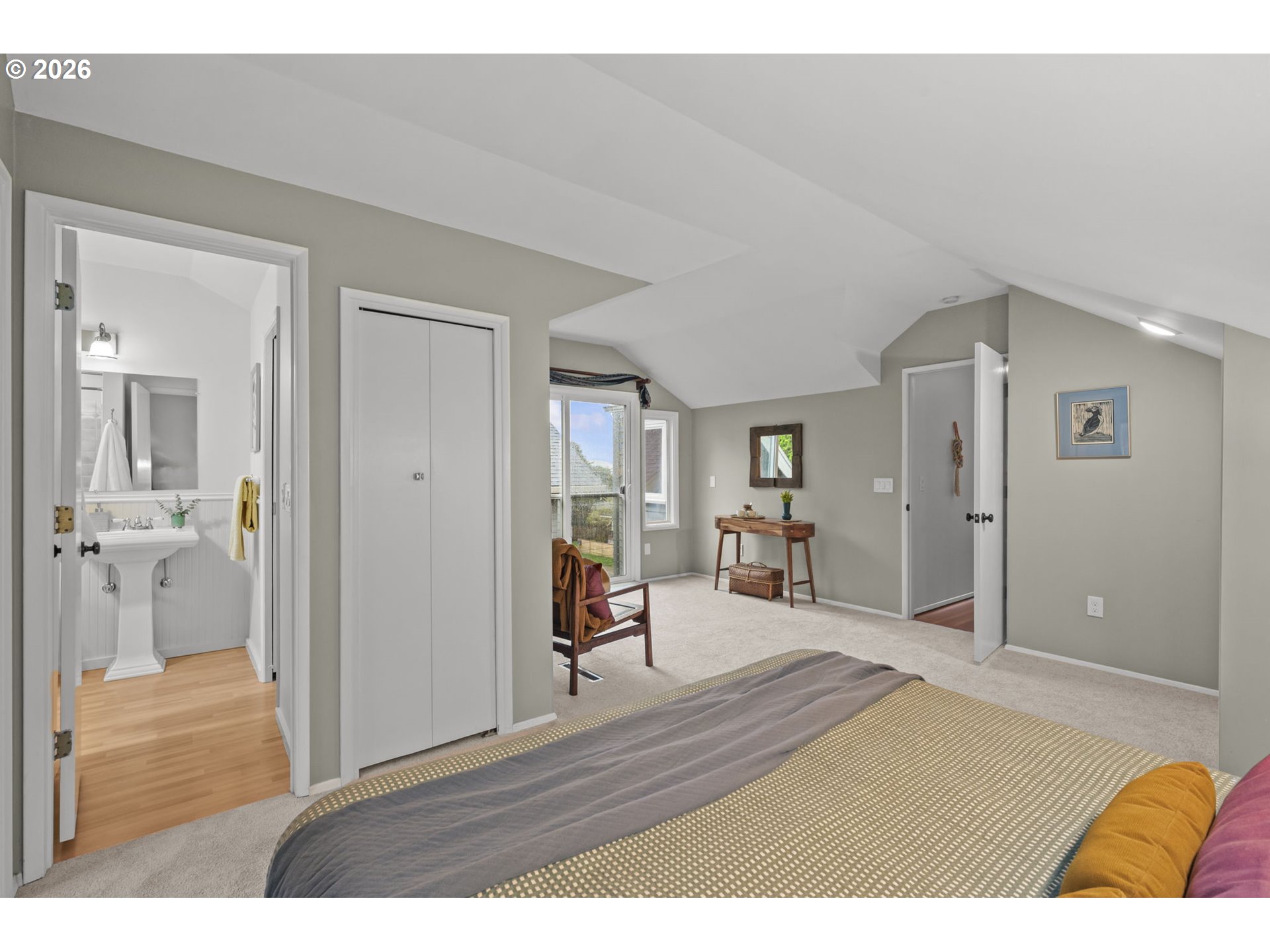 734 SE 69TH AVE, Portland, OR, 97215