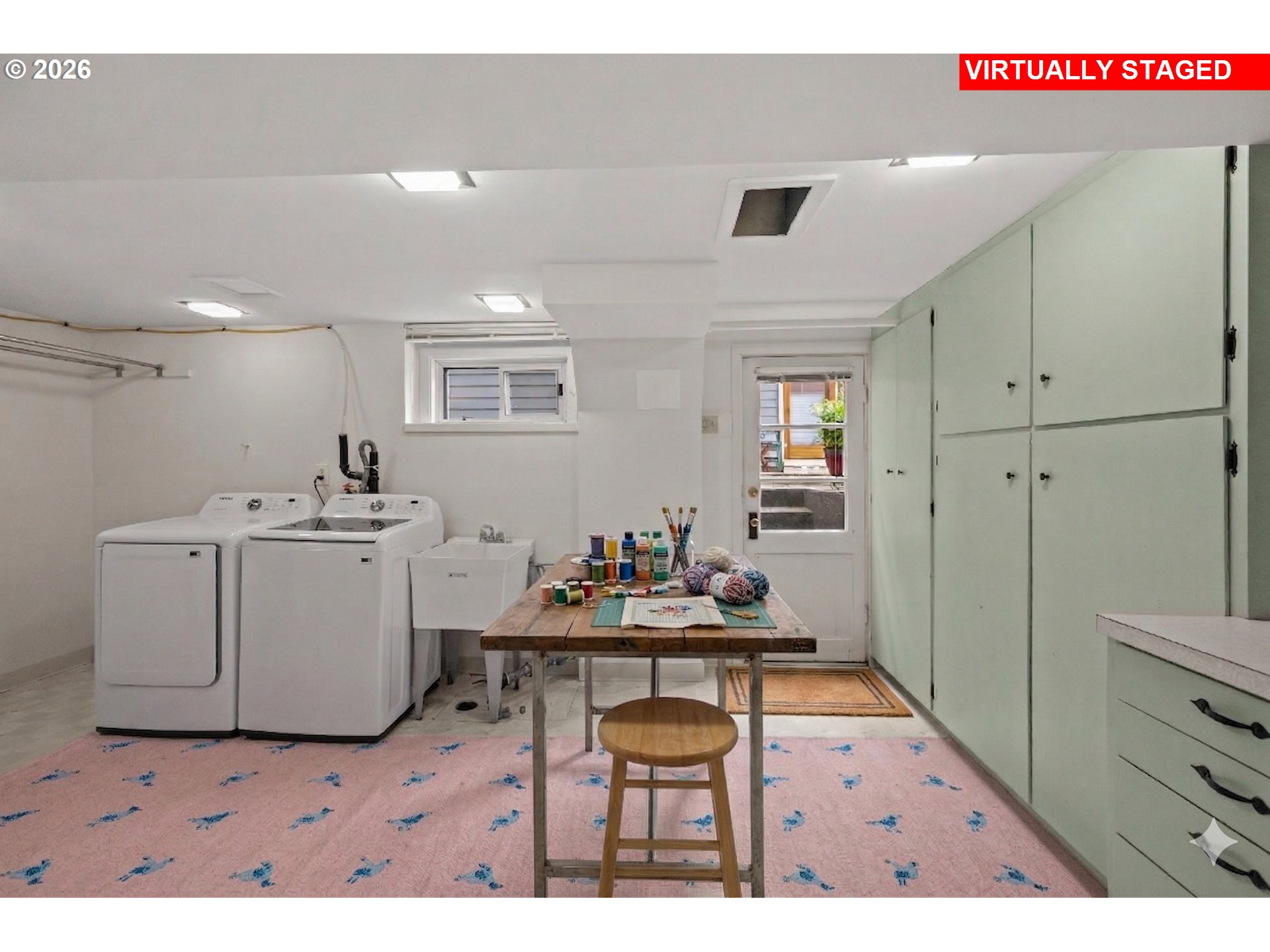 734 SE 69TH AVE, Portland, OR, 97215