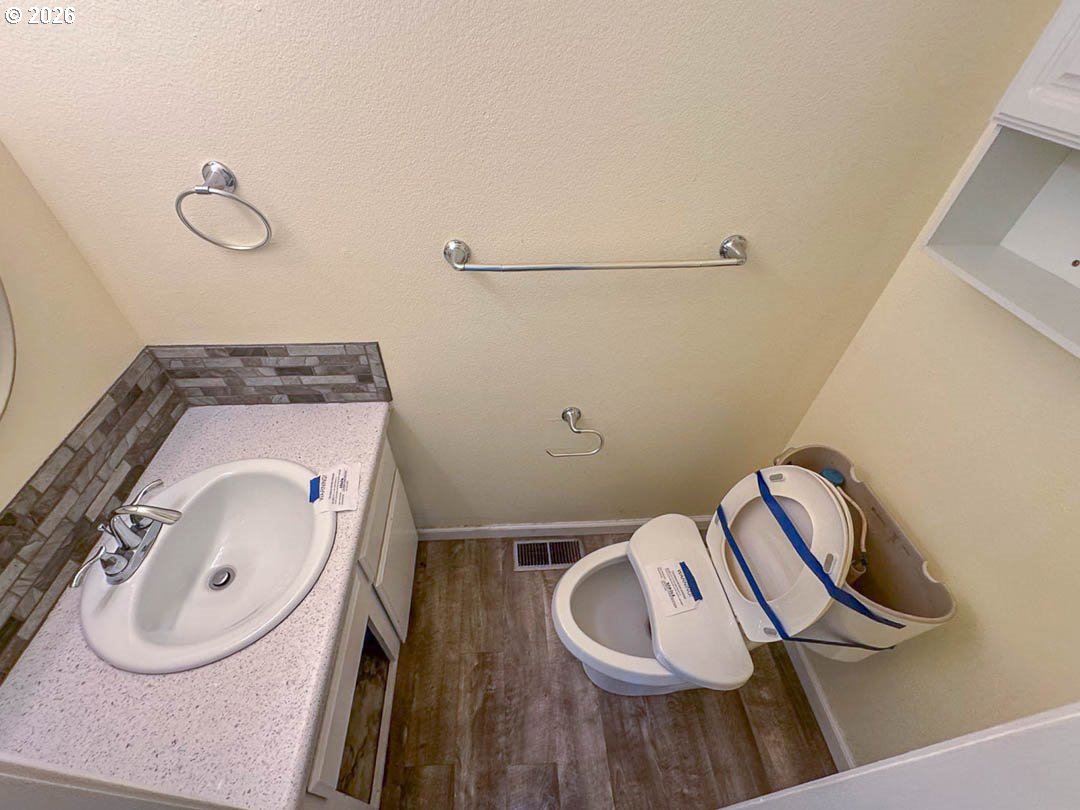 Photo #5: 149350754 Listing: Photo #5