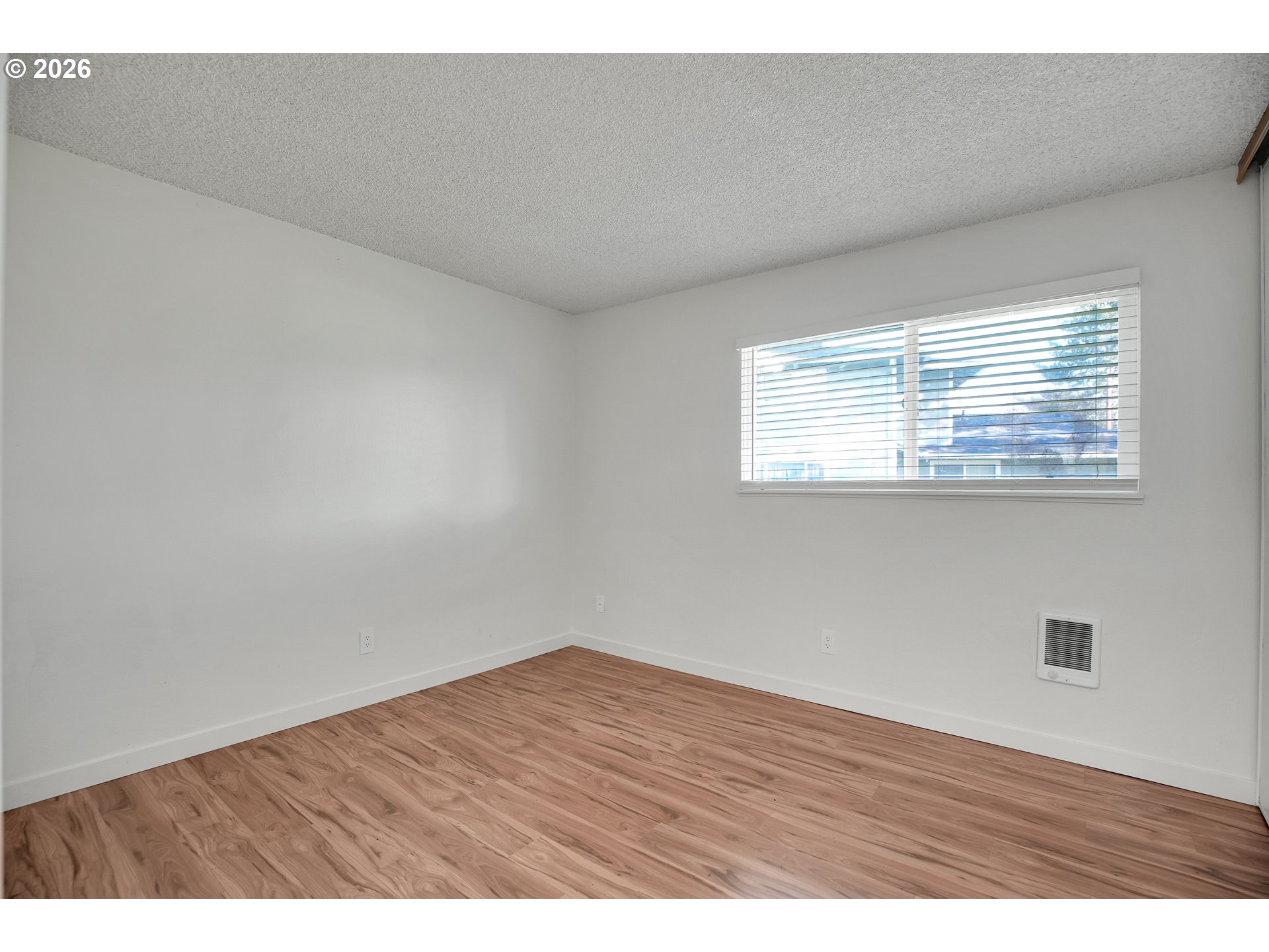 Photo #16: 149412298 Listing: Photo #16