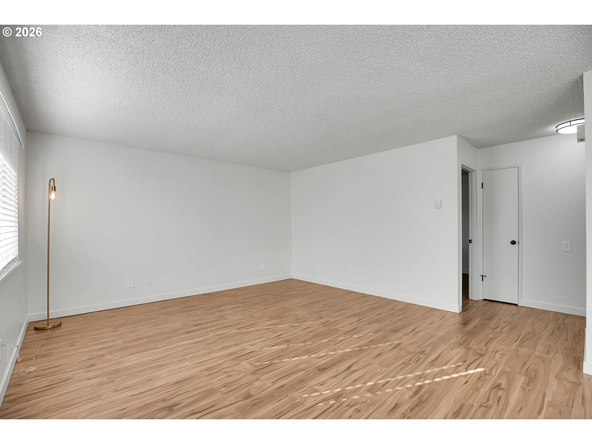 Photo #3: 149412298 Listing: Photo #3