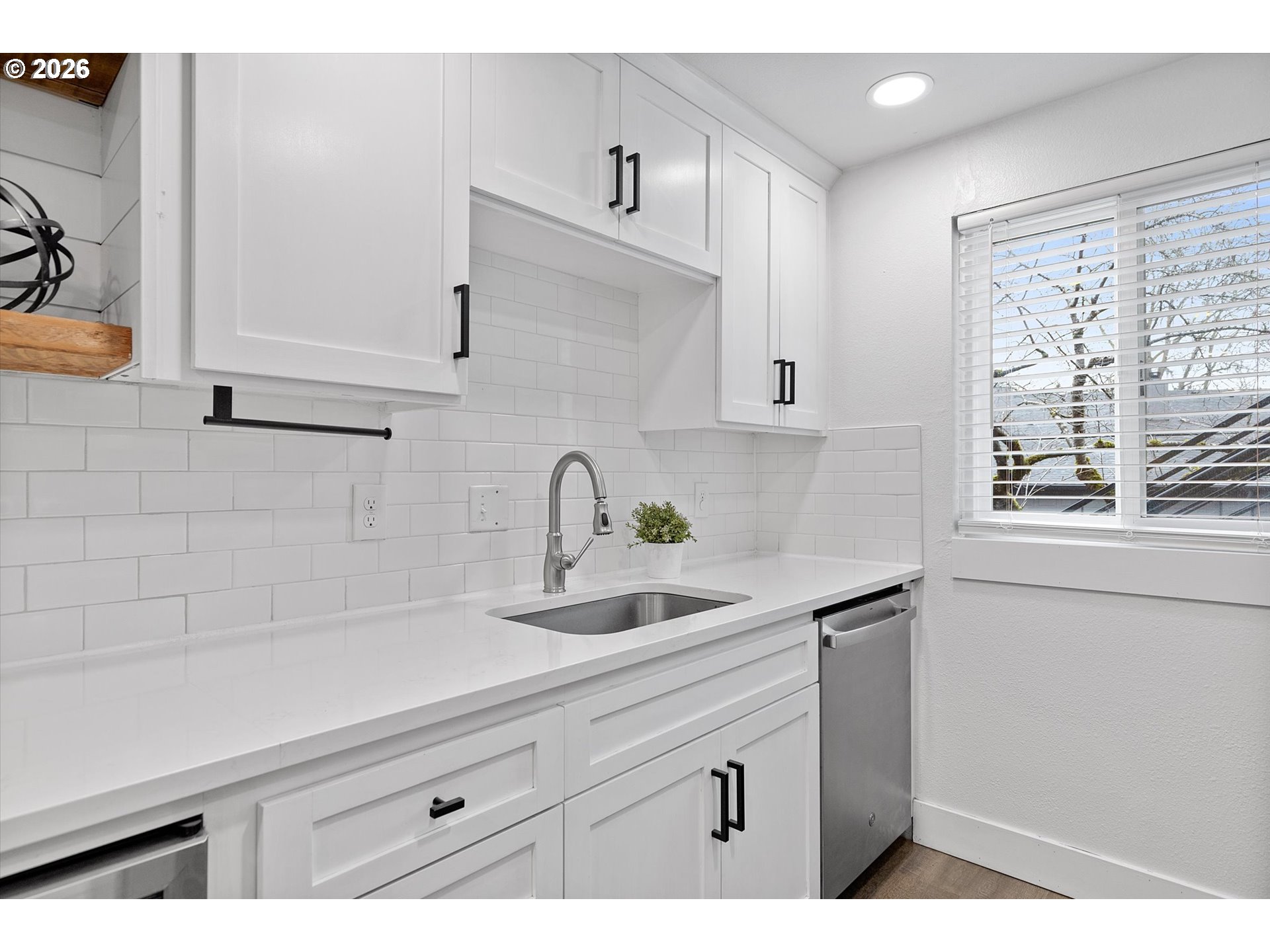 Photo #10: 149776017 Listing: Photo #10