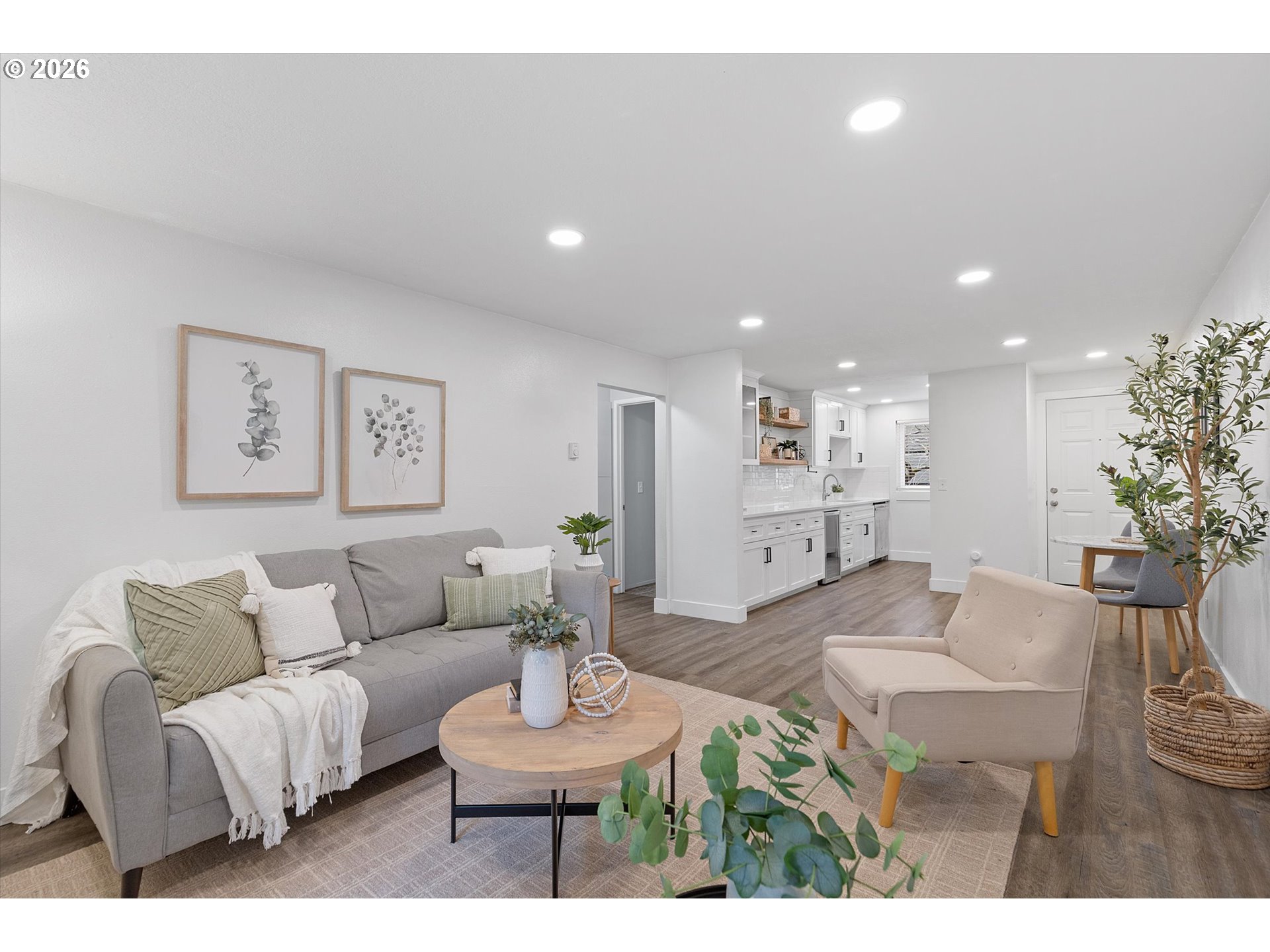 Photo #6: 149776017 Listing: Photo #6