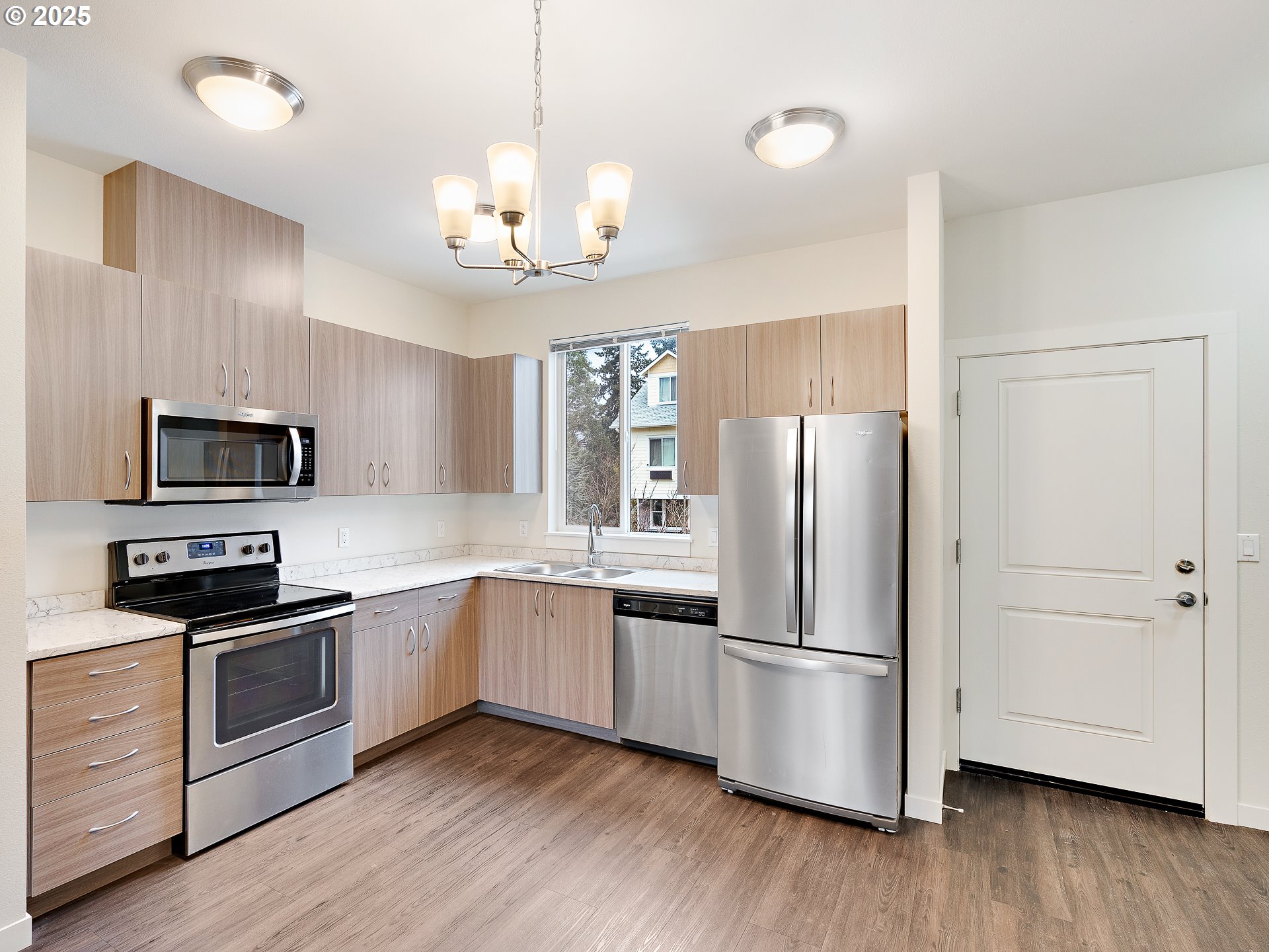 Photo #2: 150902220 Listing: Photo #2