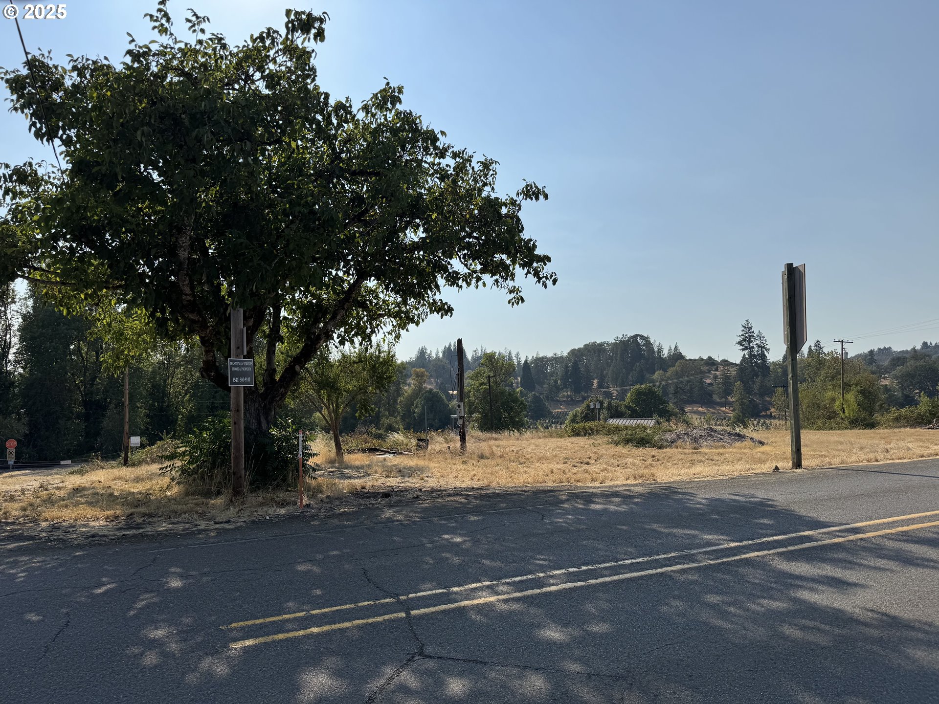 411 NE 1ST, Oakland, OR, 97462