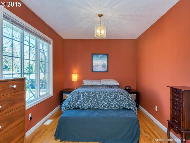 Bedroom, Primary