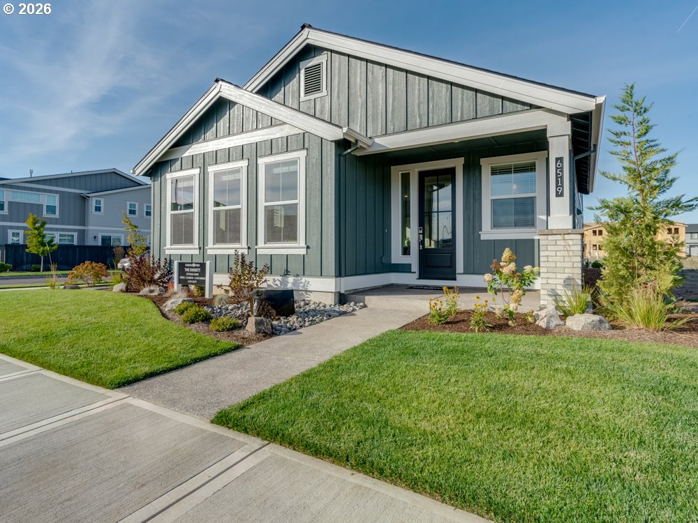 1700 NW AVERY ST, Roseburg, OR, 97471