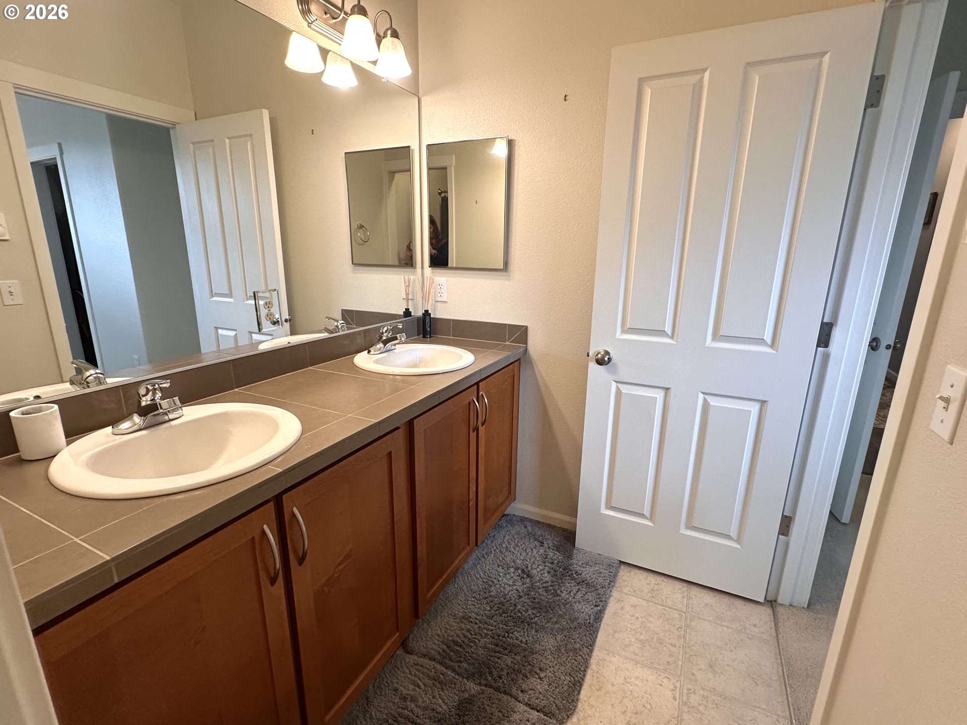 Photo #10: 153072939 Listing: Photo #10