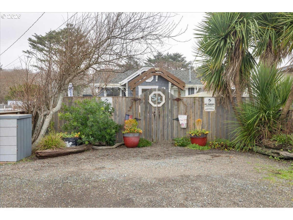 326 HIGHWAY 101, Rockaway Beach, OR, 97136