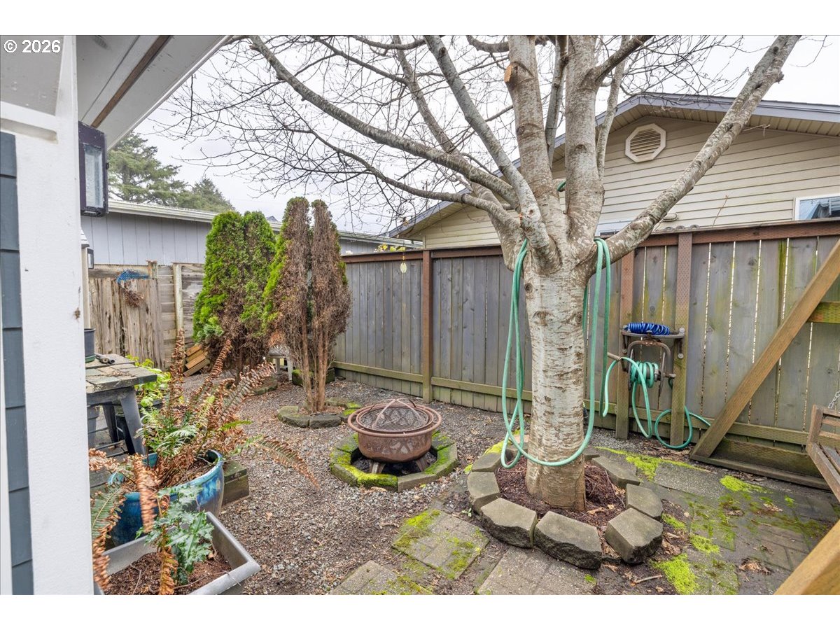 326 HIGHWAY 101, Rockaway Beach, OR, 97136