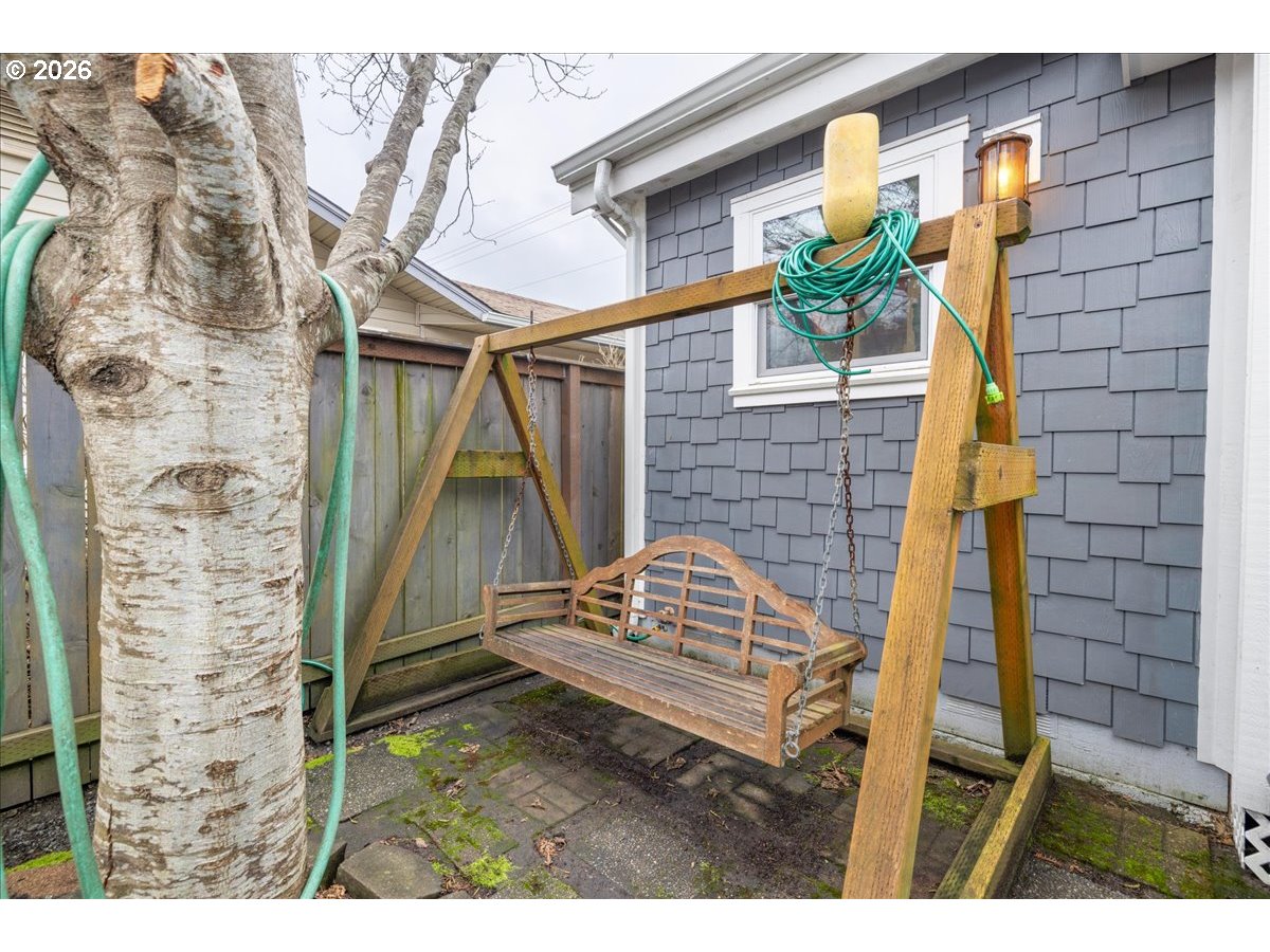 326 HIGHWAY 101, Rockaway Beach, OR, 97136