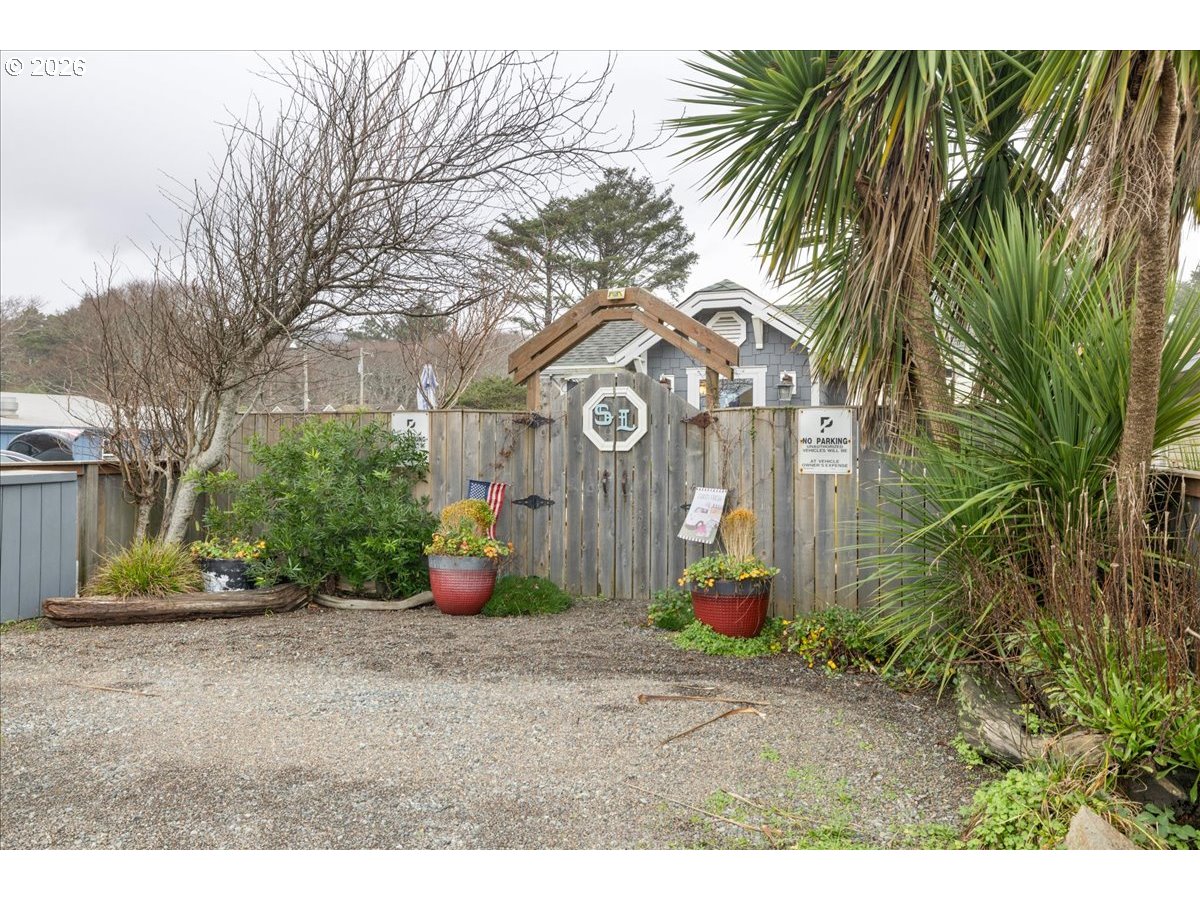 326 HIGHWAY 101, Rockaway Beach, OR, 97136