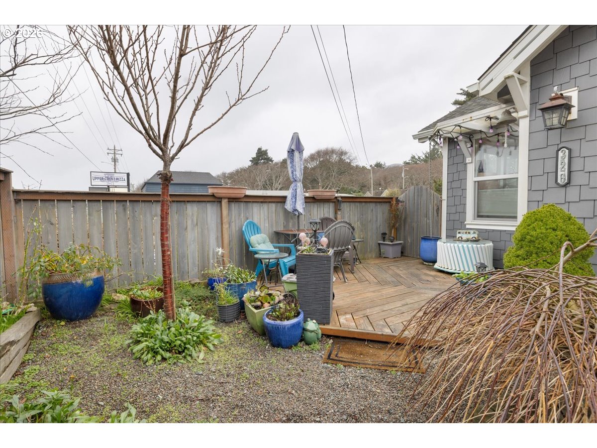 326 HIGHWAY 101, Rockaway Beach, OR, 97136