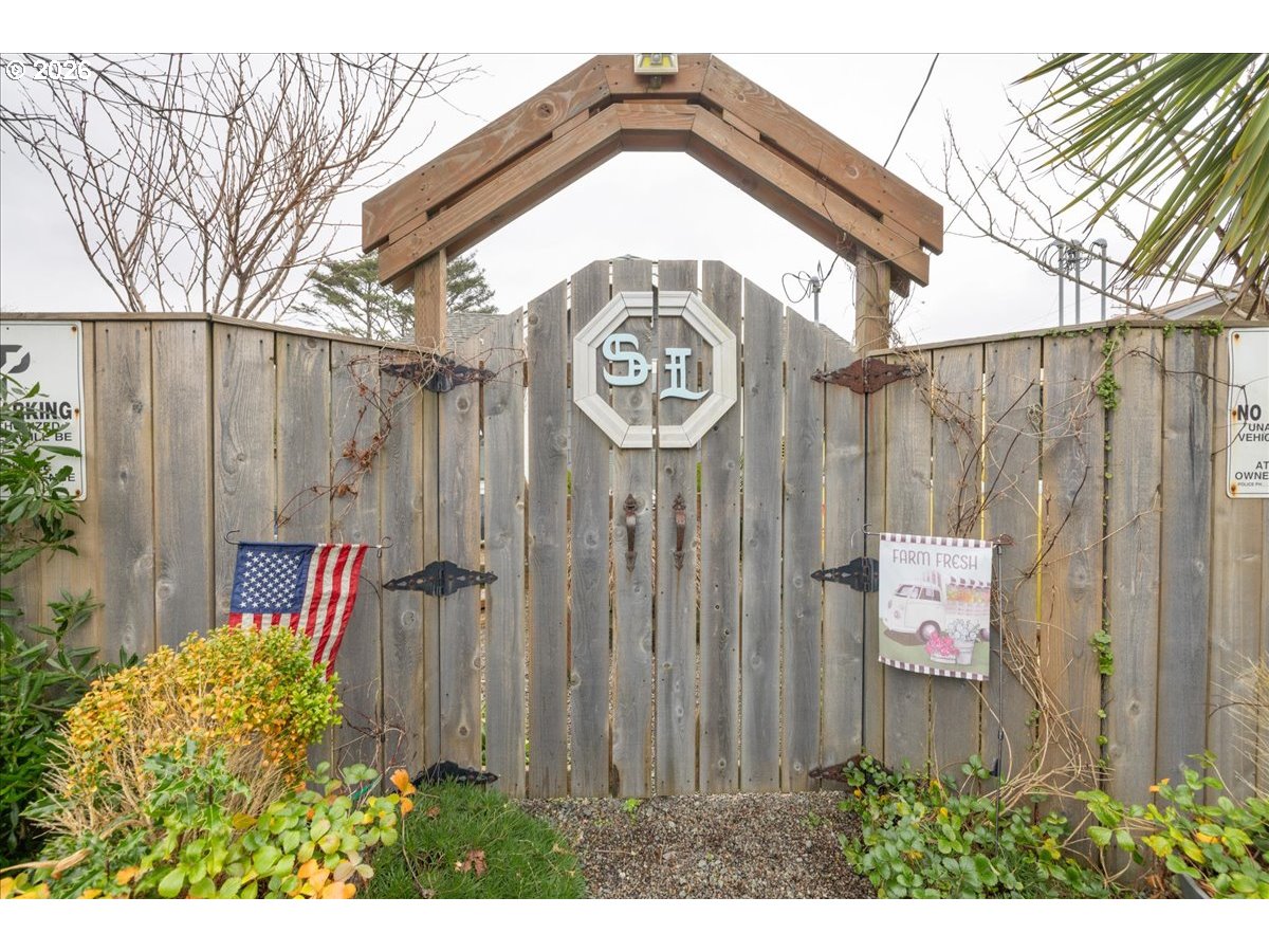 326 HIGHWAY 101, Rockaway Beach, OR, 97136