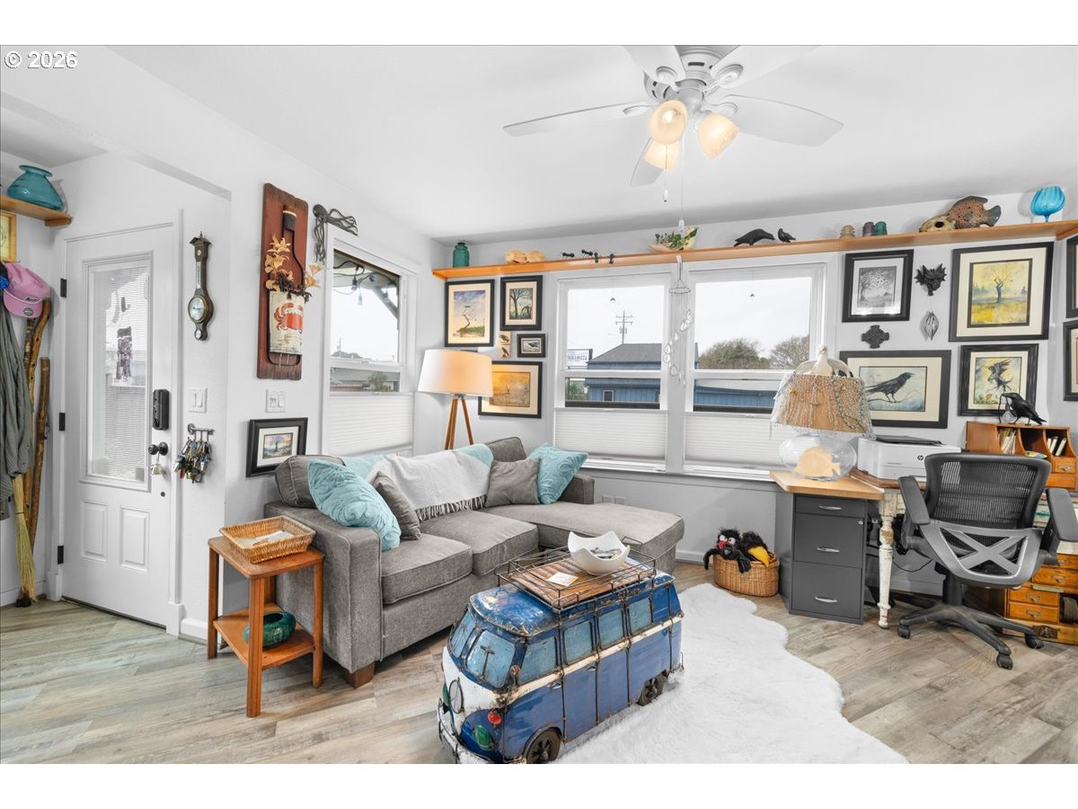 326 HIGHWAY 101, Rockaway Beach, OR, 97136