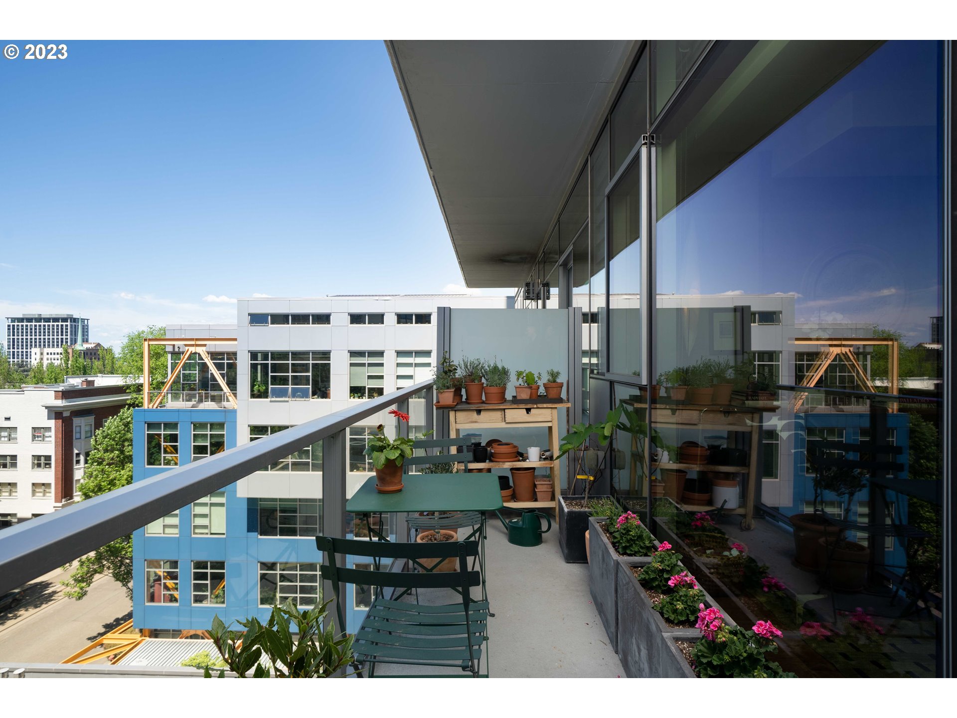 Photo #8: 153892449 Listing: Photo #8