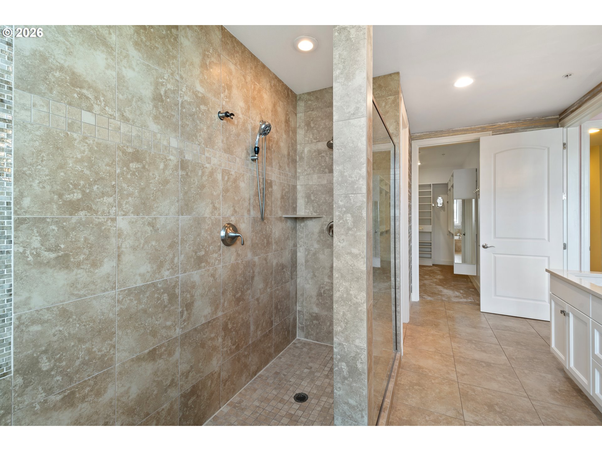 Photo #23: 154175178 Listing: Photo #23