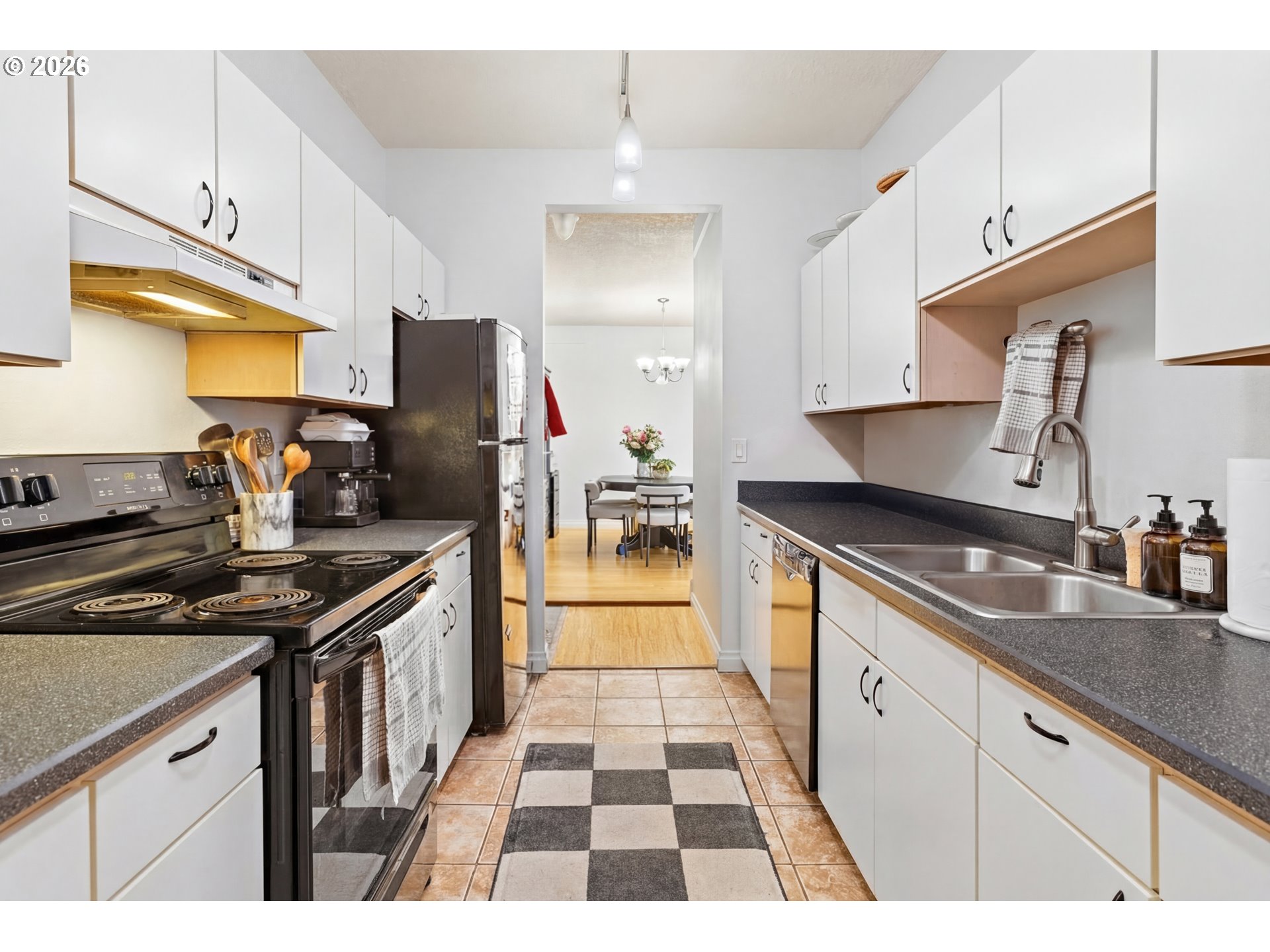 Photo #15: 154914822 Listing: Photo #15