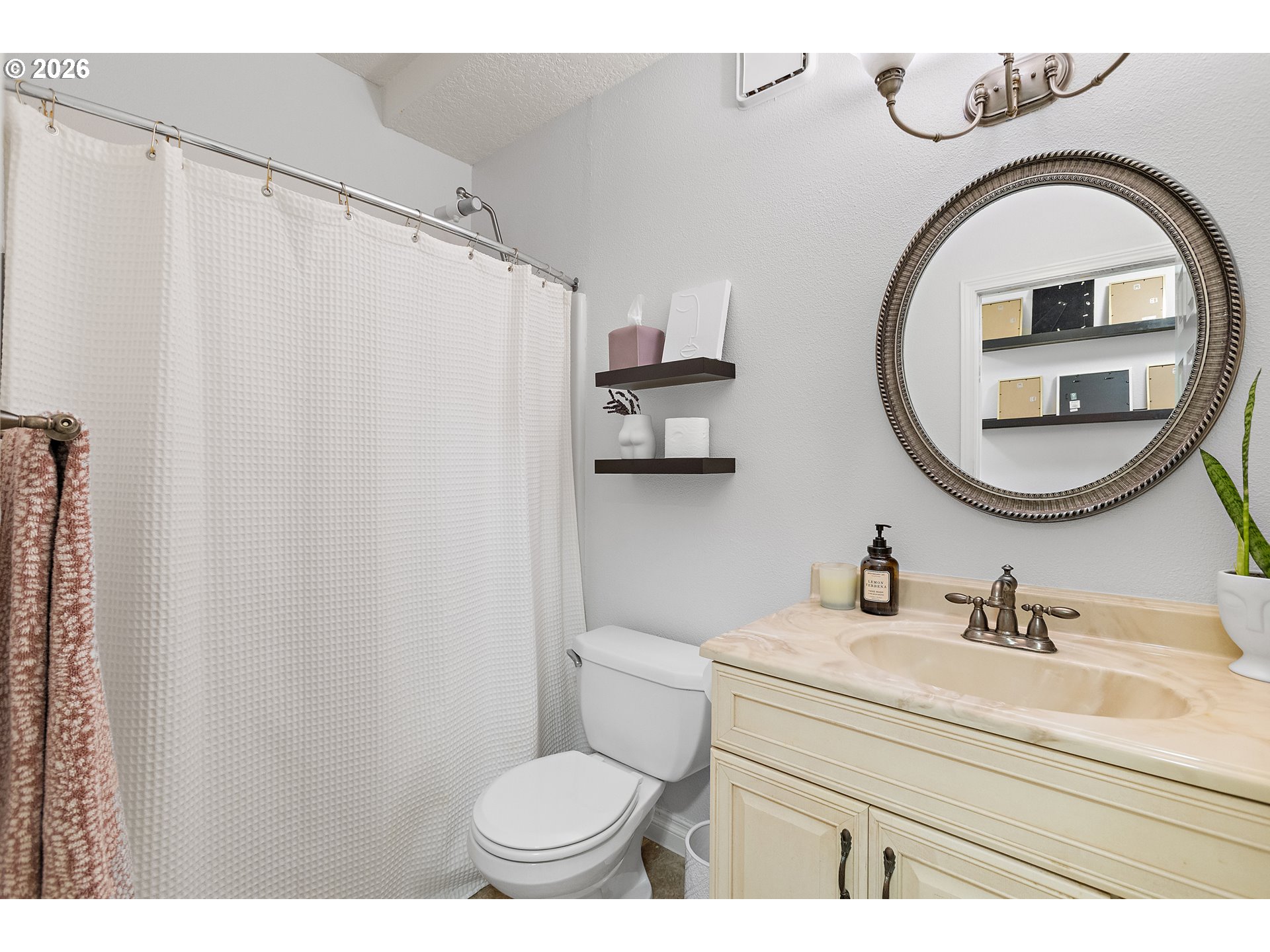 Photo #2: 154914822 Listing: Photo #2