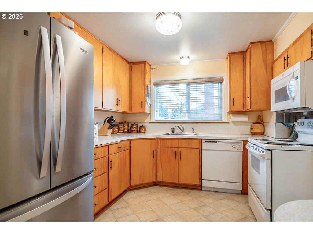 190 HUNSAKER LN, Eugene, OR, 97404