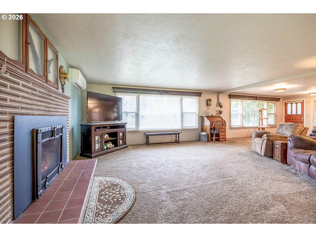 190 HUNSAKER LN, Eugene, OR, 97404