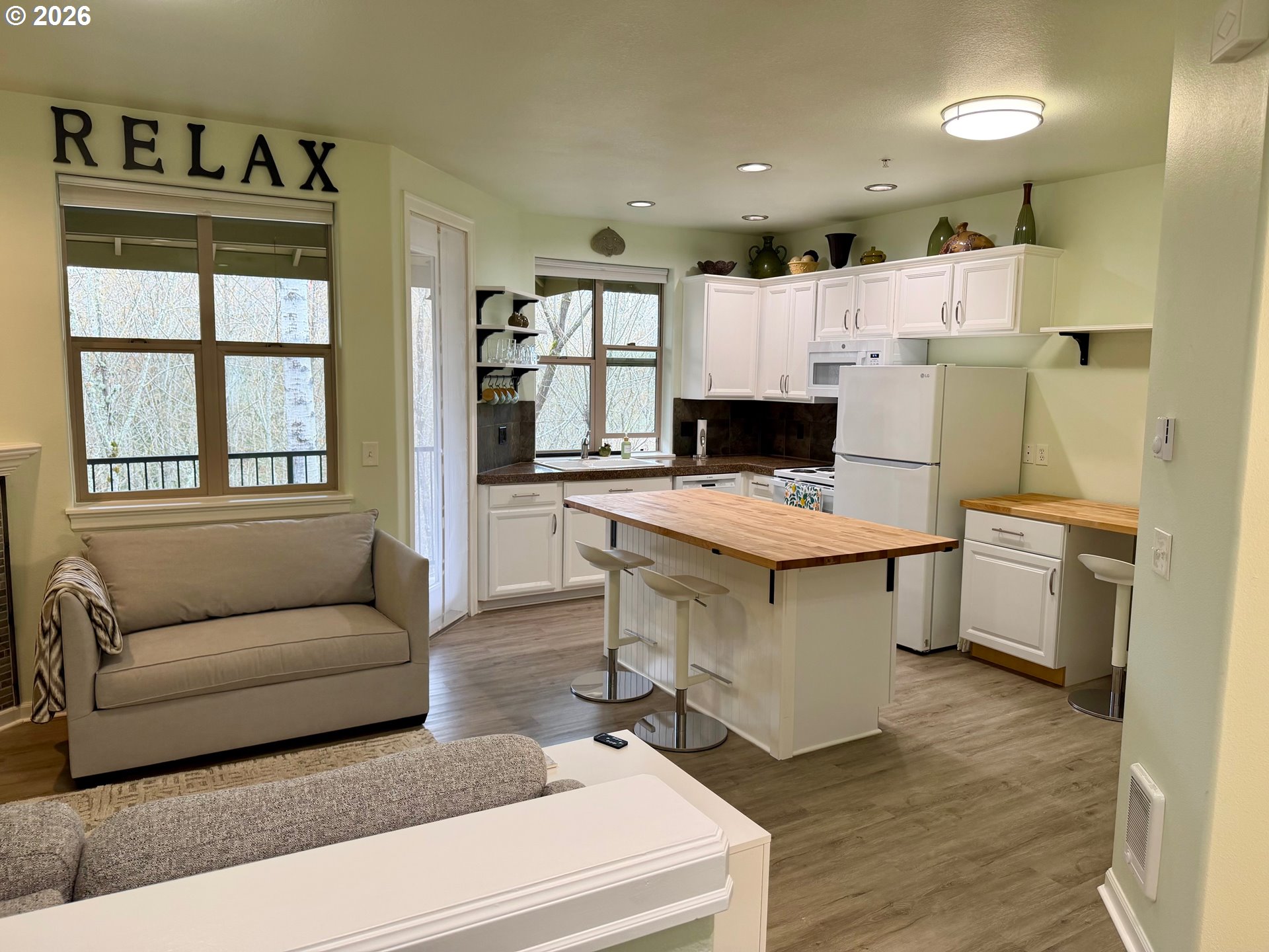 Photo #1: 155043607 Listing: Photo #1